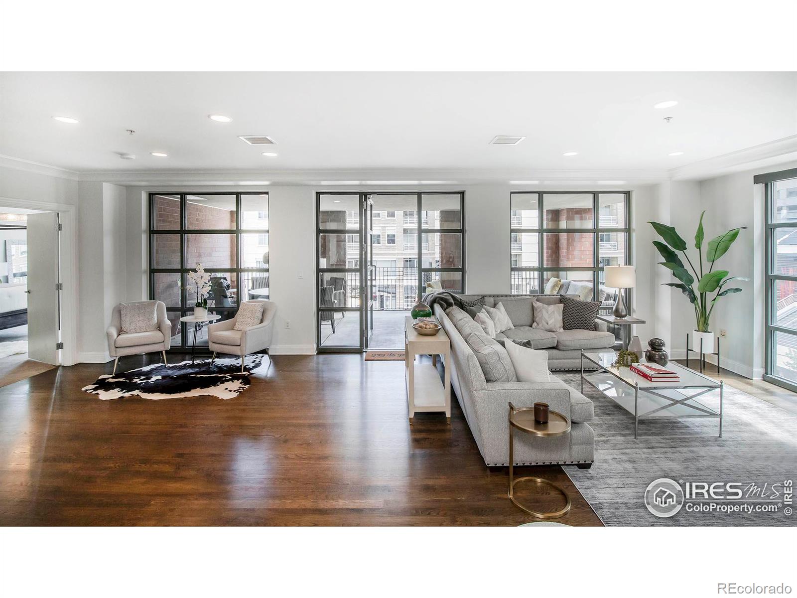 1590 Little Raven Street #302, Denver, CO 80202, 3 Bedrooms Bedrooms, ,3 BathroomsBathrooms,Residential,For Sale,Little Raven,RECIR1016228