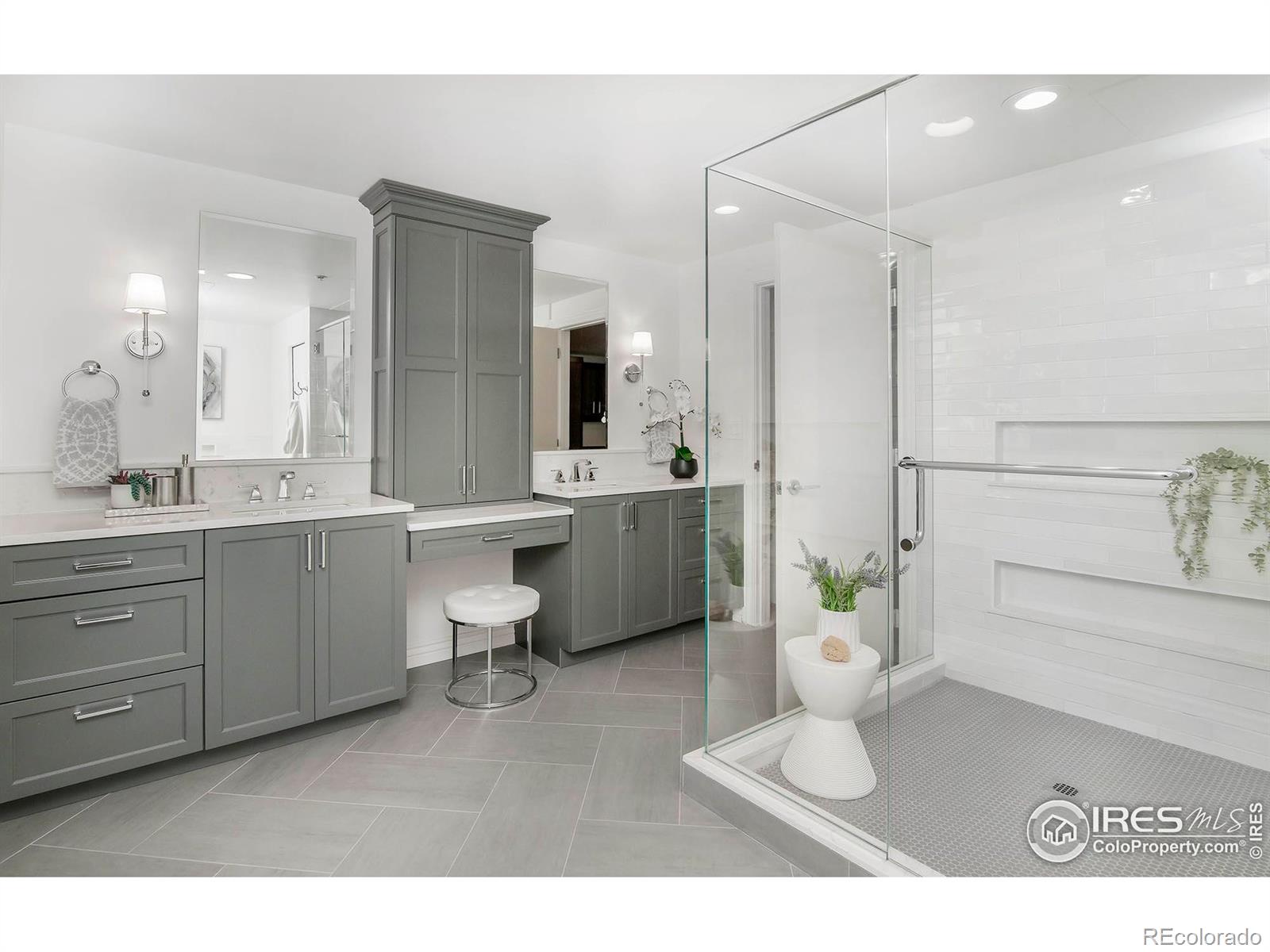 1590 Little Raven Street #302, Denver, CO 80202, 3 Bedrooms Bedrooms, ,3 BathroomsBathrooms,Residential,For Sale,Little Raven,RECIR1016228