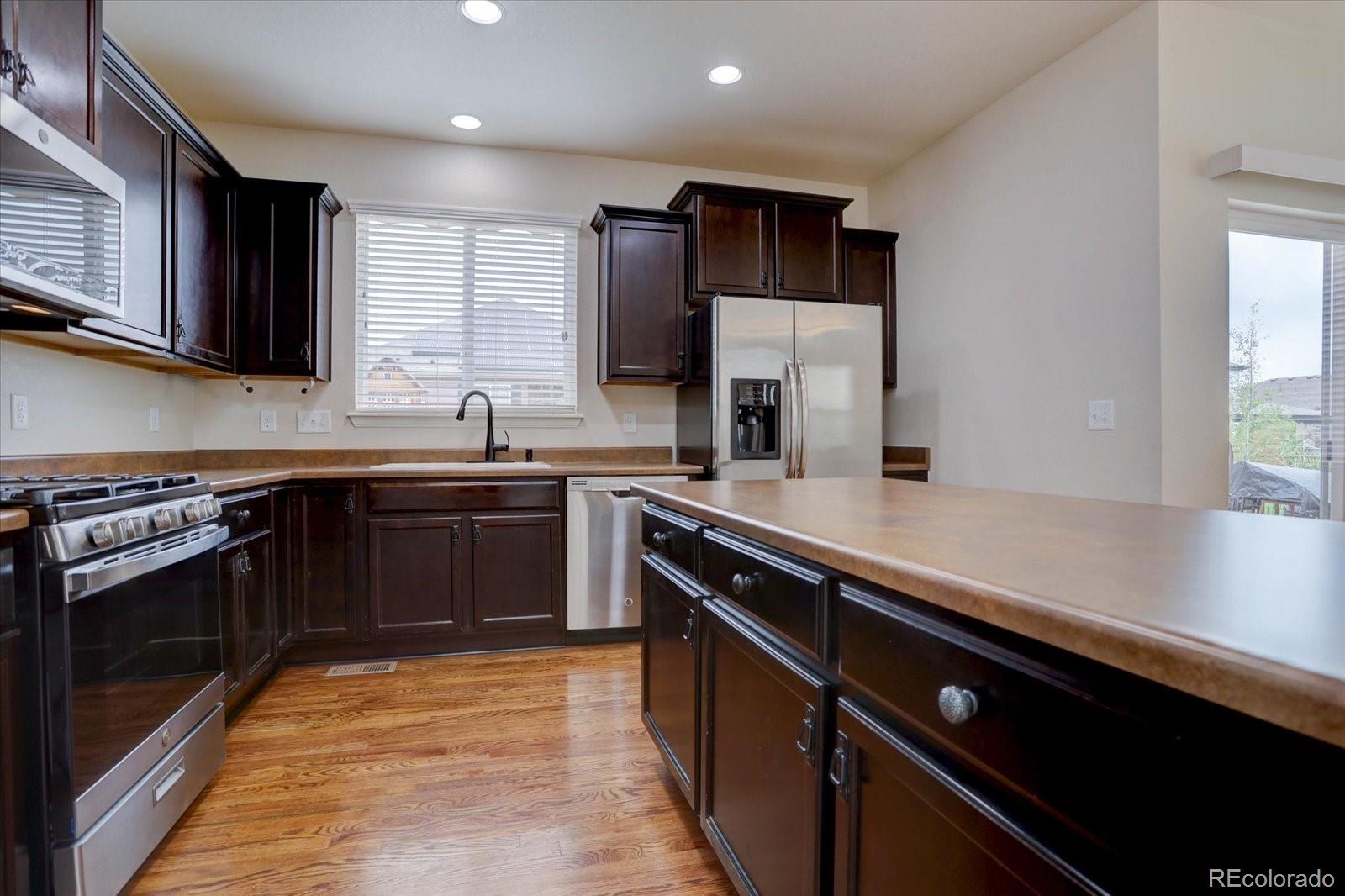 6286 Espana Street, Aurora, CO 80019, 4 Bedrooms Bedrooms, ,3 BathroomsBathrooms,Residential,For Sale,Espana,REC8449672