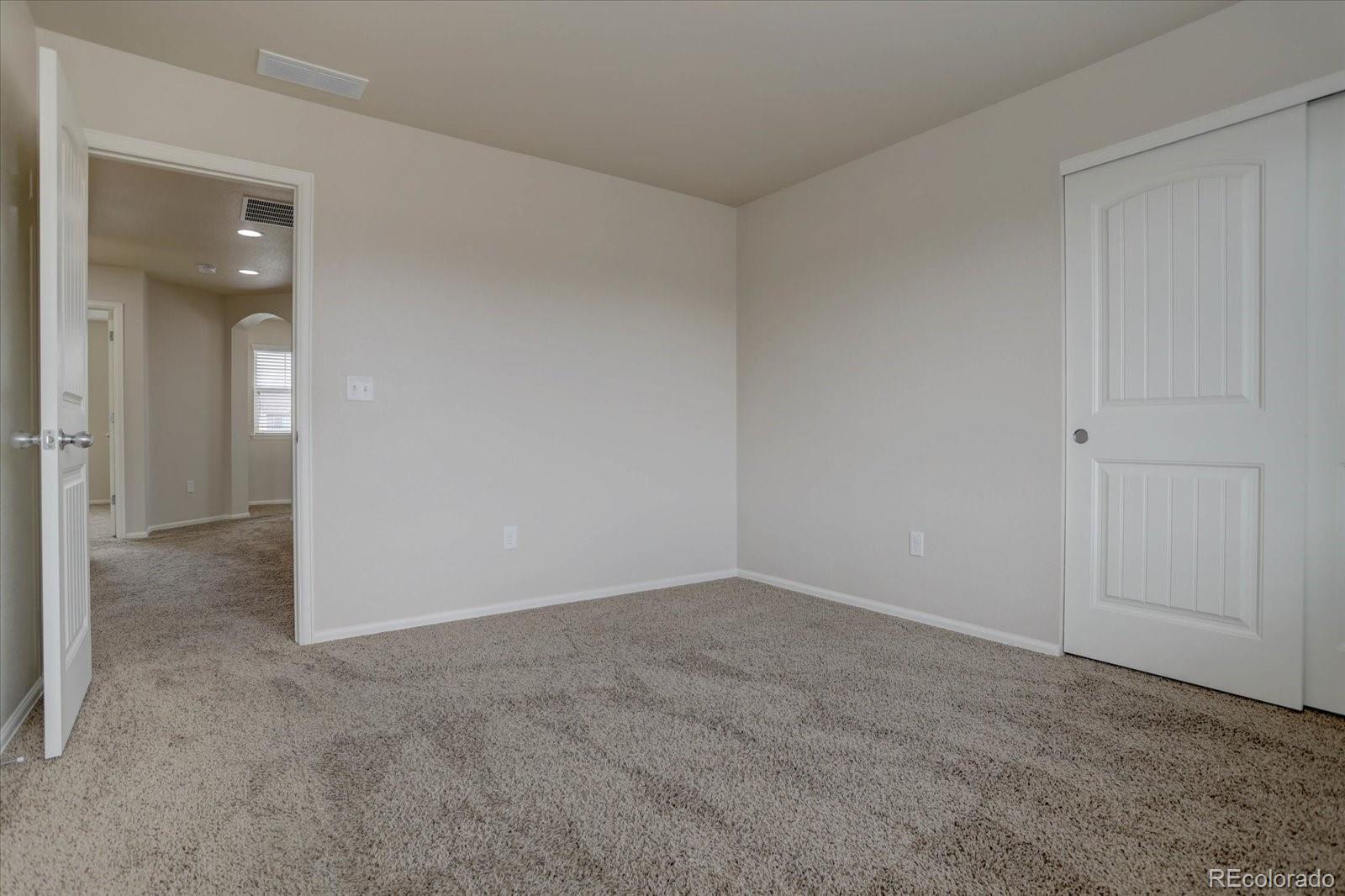 6286 Espana Street, Aurora, CO 80019, 4 Bedrooms Bedrooms, ,3 BathroomsBathrooms,Residential,For Sale,Espana,REC8449672
