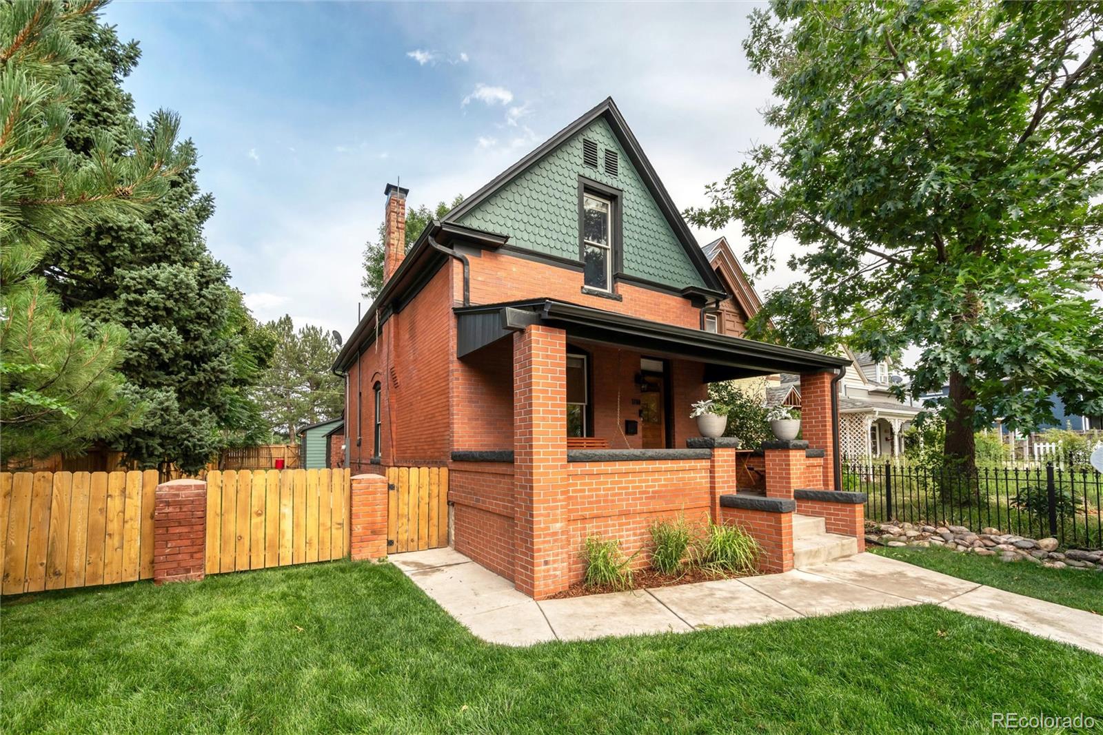 1160 S Logan Street, Denver, CO 80210, 2 Bedrooms Bedrooms, ,2 BathroomsBathrooms,Residential,For Sale,Logan,REC4189237