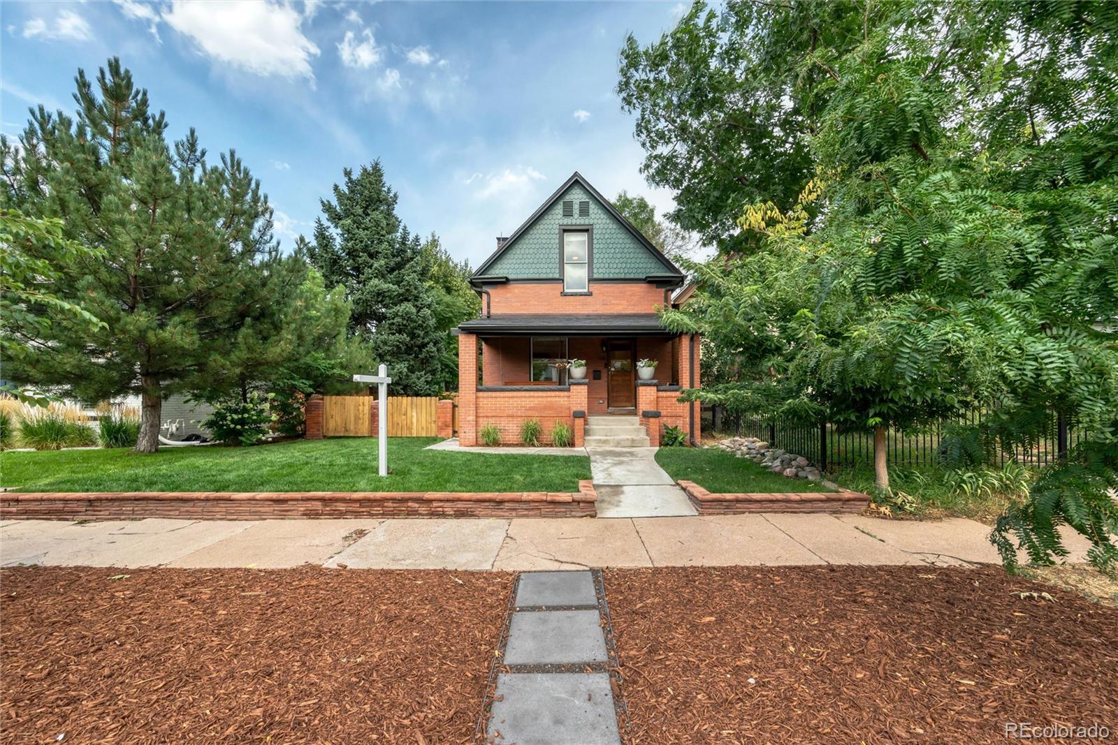 1160 S Logan Street, Denver, CO 80210, 2 Bedrooms Bedrooms, ,2 BathroomsBathrooms,Residential,For Sale,Logan,REC4189237