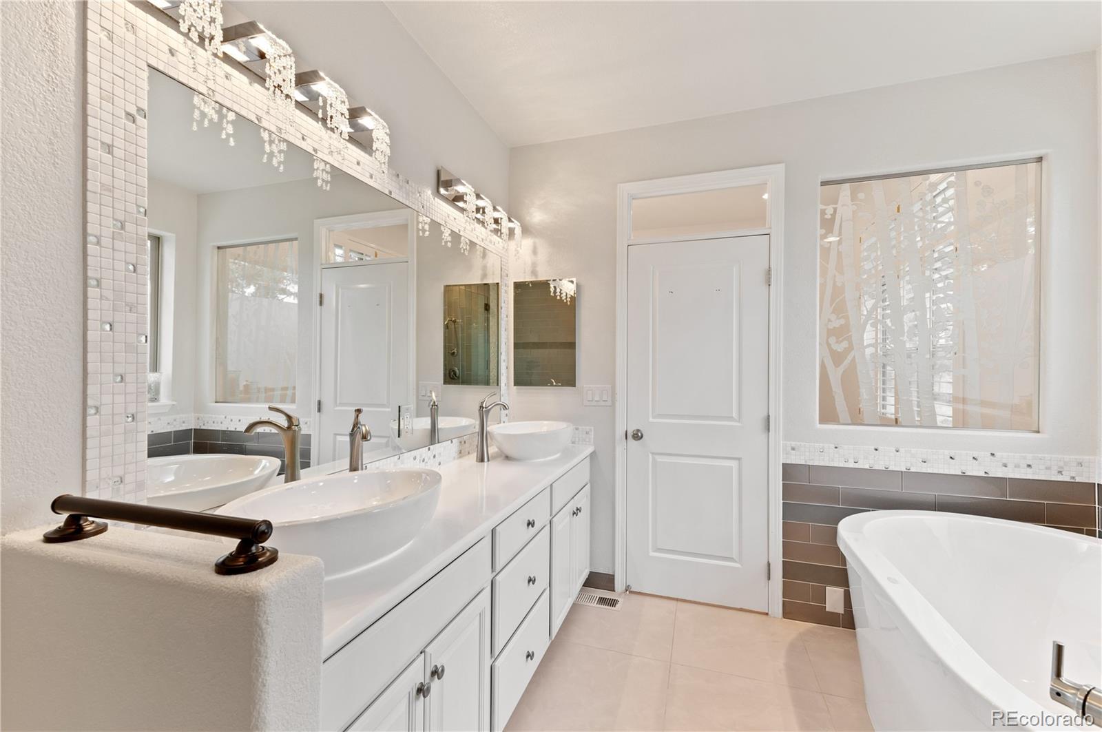 4381 Cheyenne Drive, Larkspur, CO 80118, 5 Bedrooms Bedrooms, ,4 BathroomsBathrooms,Residential,For Sale,Cheyenne,REC1872328