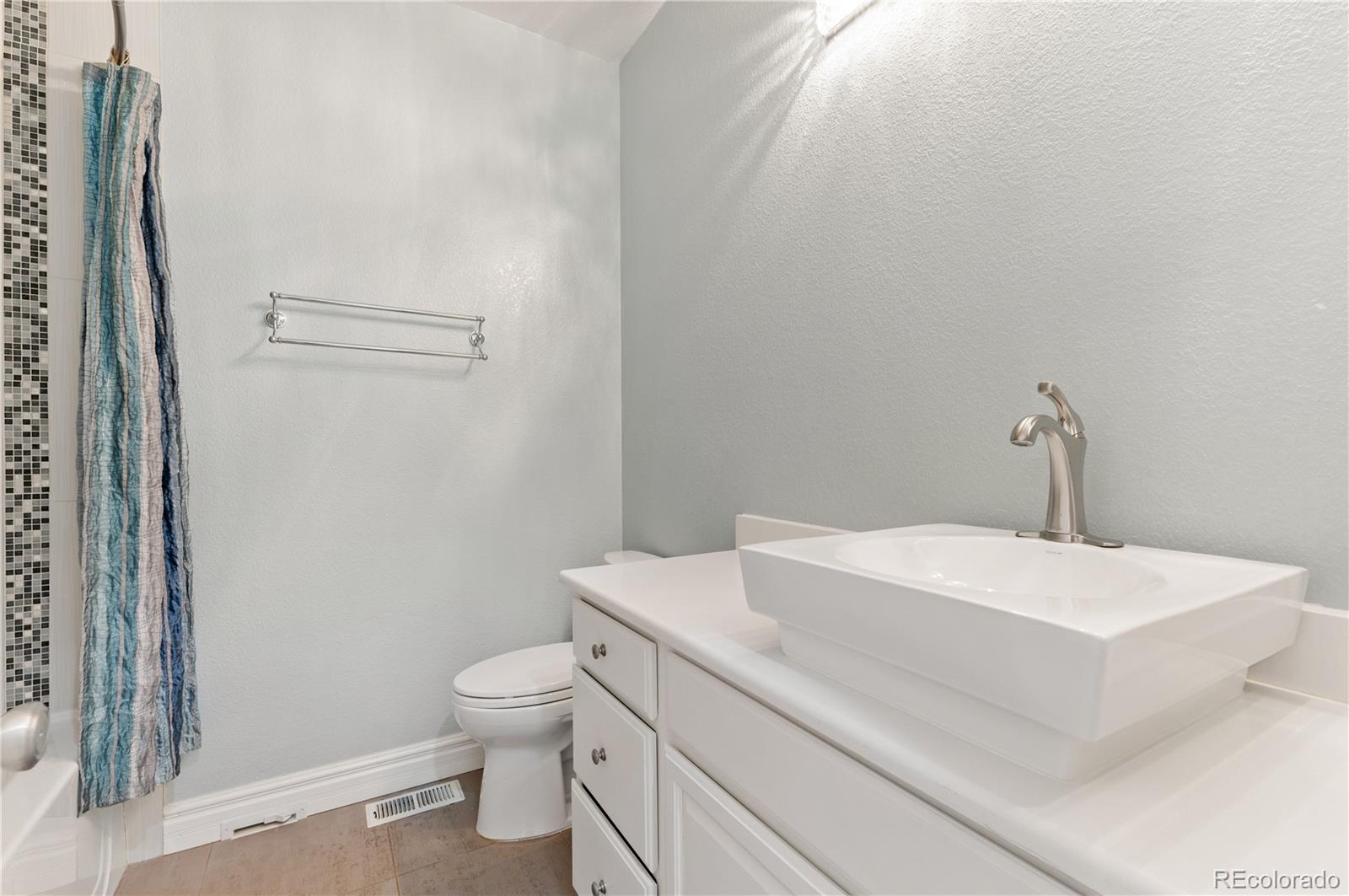 4381 Cheyenne Drive, Larkspur, CO 80118, 5 Bedrooms Bedrooms, ,4 BathroomsBathrooms,Residential,For Sale,Cheyenne,REC1872328