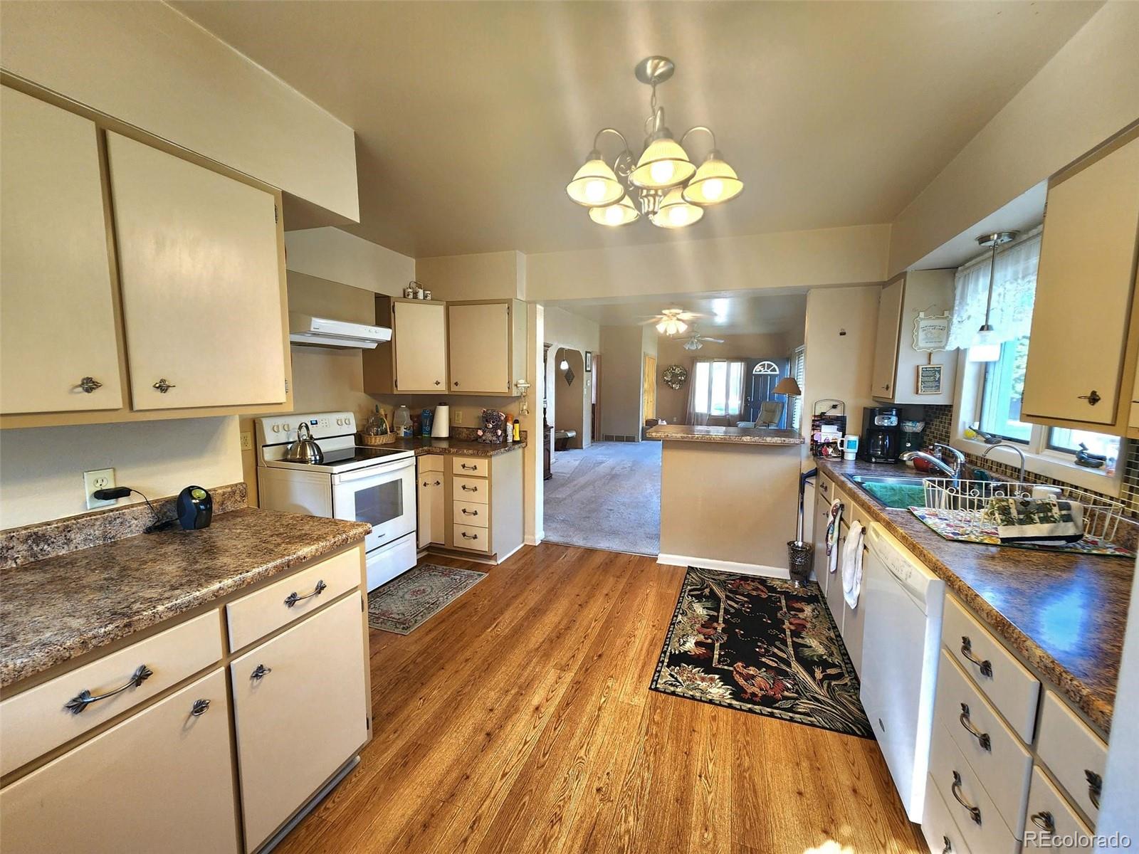 623 Walnut Street, Julesburg, CO 80737, 3 Bedrooms Bedrooms, ,2 BathroomsBathrooms,Residential,For Sale,Walnut,REC6195313