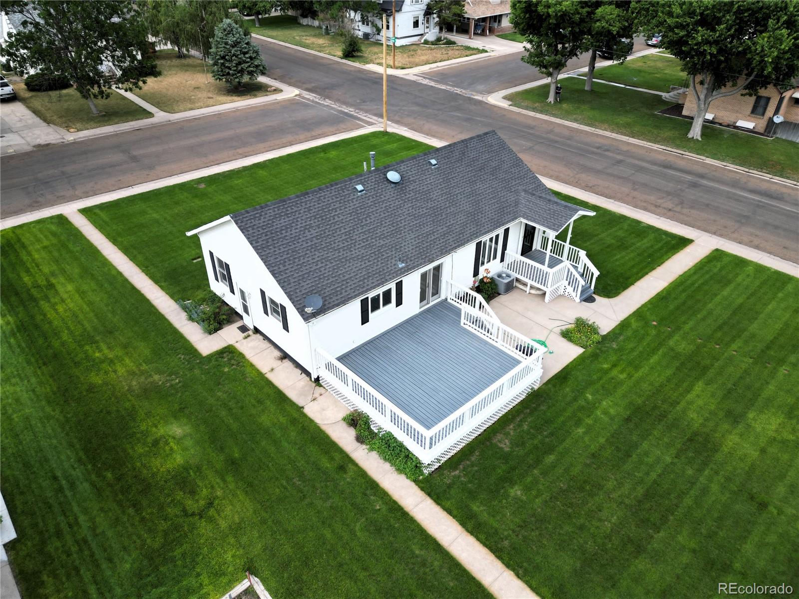 623 Walnut Street, Julesburg, CO 80737, 3 Bedrooms Bedrooms, ,2 BathroomsBathrooms,Residential,For Sale,Walnut,REC6195313