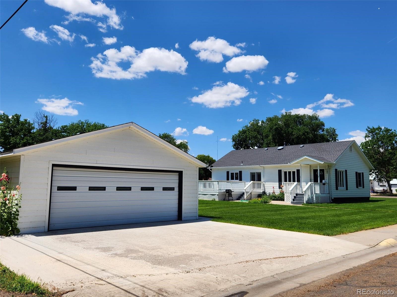 623 Walnut Street, Julesburg, CO 80737, 3 Bedrooms Bedrooms, ,2 BathroomsBathrooms,Residential,For Sale,Walnut,REC6195313