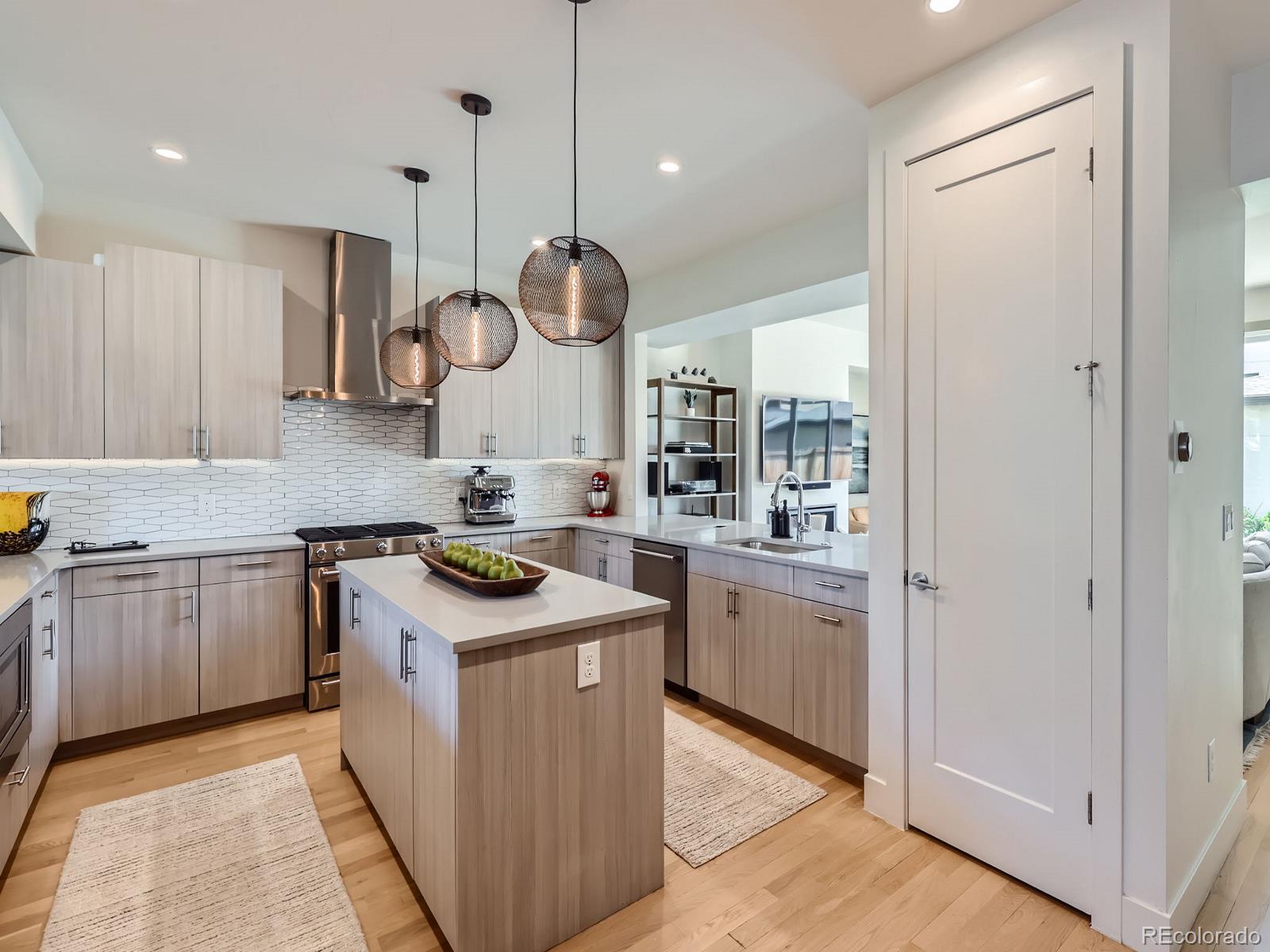 3521 S Ogden Street, Englewood, CO 80113, 4 Bedrooms Bedrooms, ,5 BathroomsBathrooms,Residential,For Sale,Ogden,REC9996133