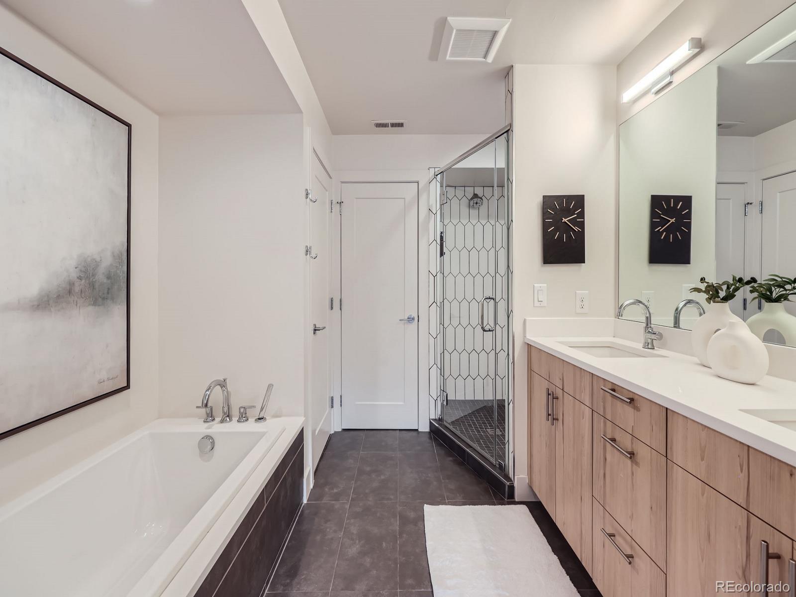 3521 S Ogden Street, Englewood, CO 80113, 4 Bedrooms Bedrooms, ,5 BathroomsBathrooms,Residential,For Sale,Ogden,REC9996133