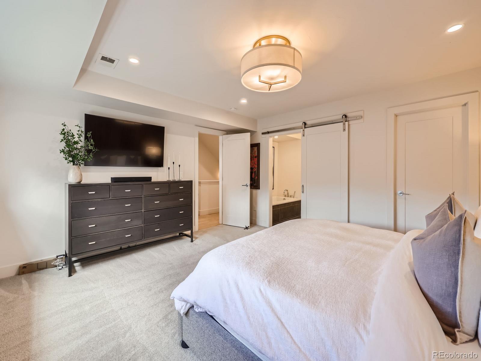 3521 S Ogden Street, Englewood, CO 80113, 4 Bedrooms Bedrooms, ,5 BathroomsBathrooms,Residential,For Sale,Ogden,REC9996133