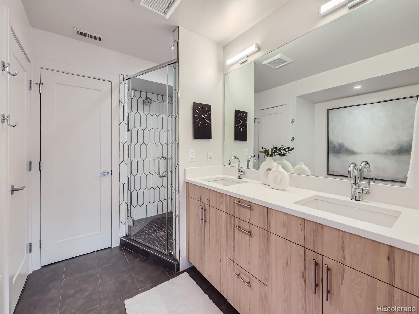 3521 S Ogden Street, Englewood, CO 80113, 4 Bedrooms Bedrooms, ,5 BathroomsBathrooms,Residential,For Sale,Ogden,REC9996133