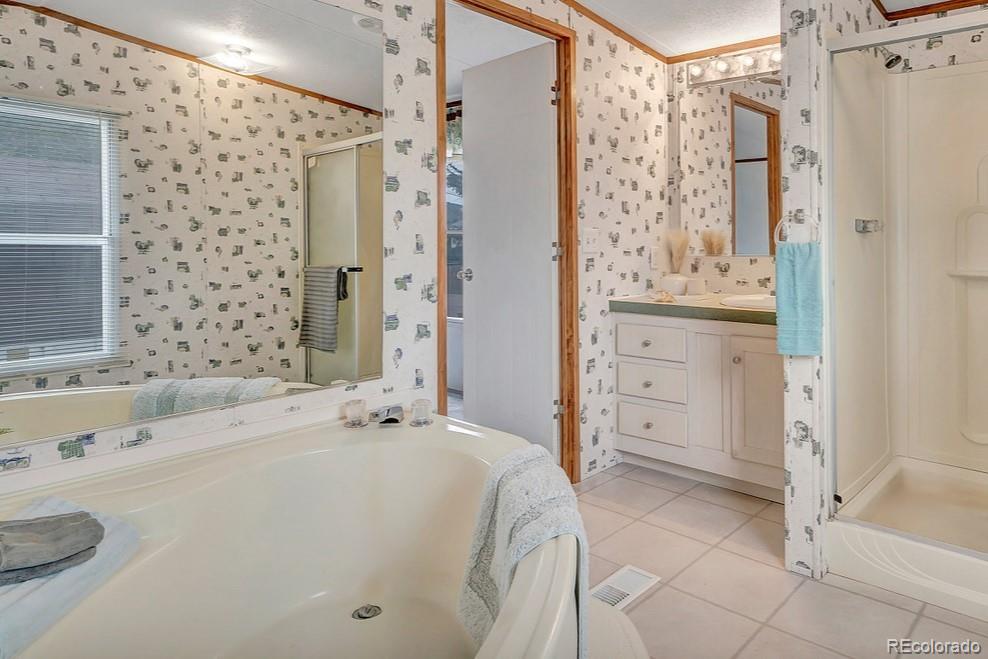 880 Beacon Lite Road, Monument, CO 80132, 3 Bedrooms Bedrooms, ,2 BathroomsBathrooms,Residential,For Sale,Beacon Lite,REC8091653