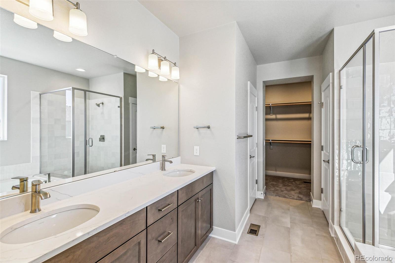 21024 63rd Drive, Aurora, CO 80019, 3 Bedrooms Bedrooms, ,3 BathroomsBathrooms,Residential,For Sale,63rd,REC7464527