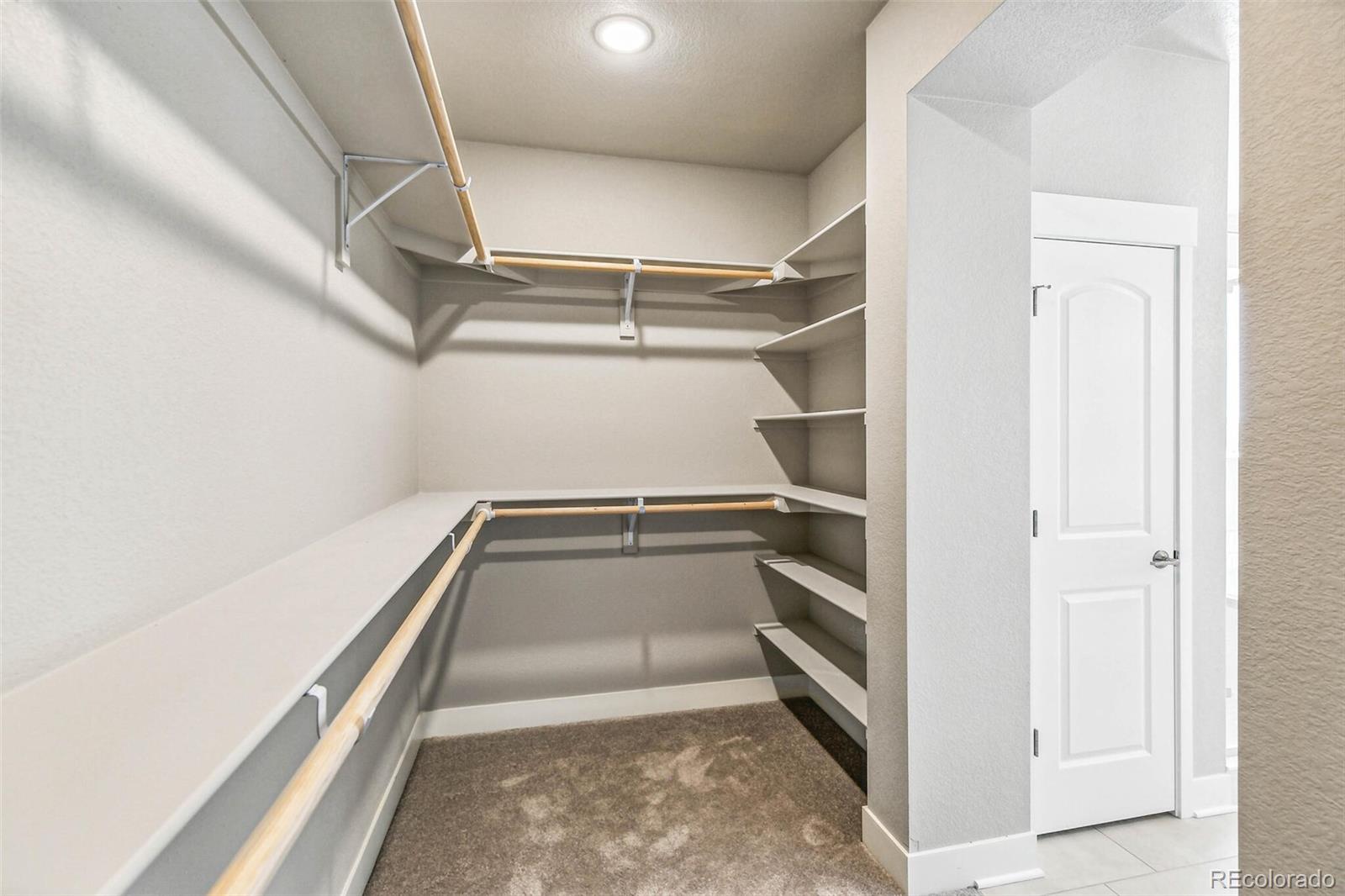 21024 63rd Drive, Aurora, CO 80019, 3 Bedrooms Bedrooms, ,3 BathroomsBathrooms,Residential,For Sale,63rd,REC7464527