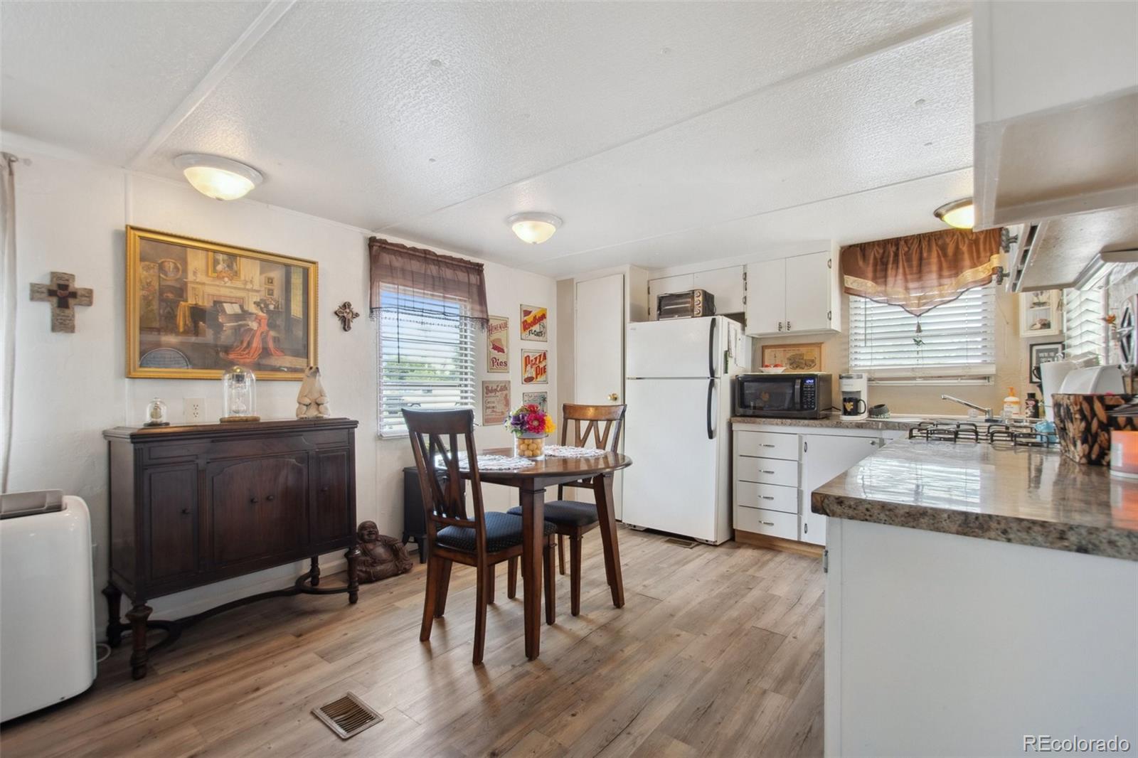 8201 Santa Fe Drive, Littleton, CO 80120, 2 Bedrooms Bedrooms, ,1 BathroomBathrooms,Residential,For Sale,Santa Fe,REC3132877