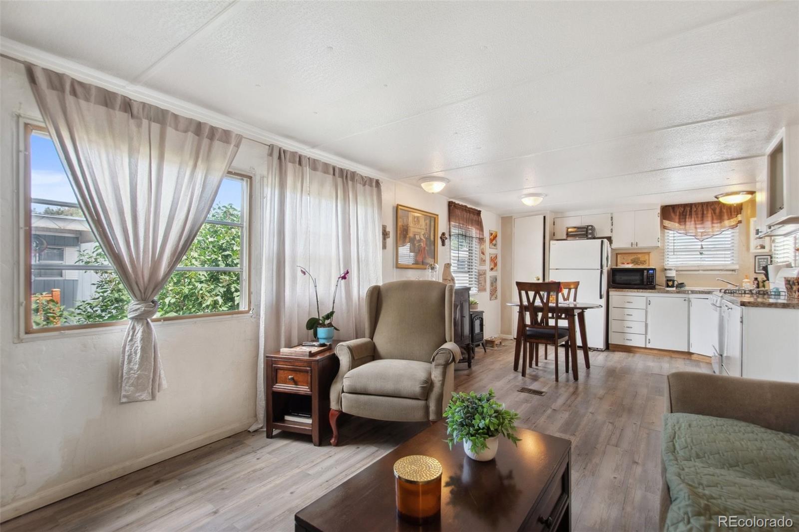 8201 Santa Fe Drive, Littleton, CO 80120, 2 Bedrooms Bedrooms, ,1 BathroomBathrooms,Residential,For Sale,Santa Fe,REC3132877