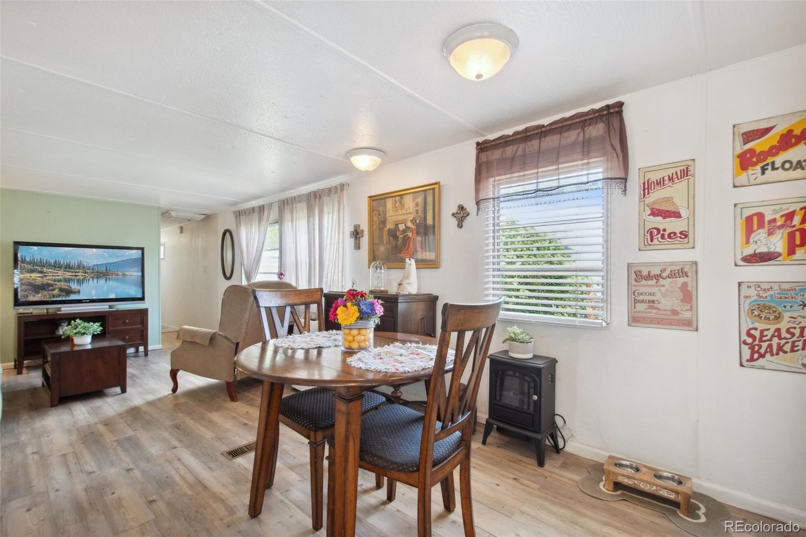 8201 Santa Fe Drive, Littleton, CO 80120, 2 Bedrooms Bedrooms, ,1 BathroomBathrooms,Residential,For Sale,Santa Fe,REC3132877