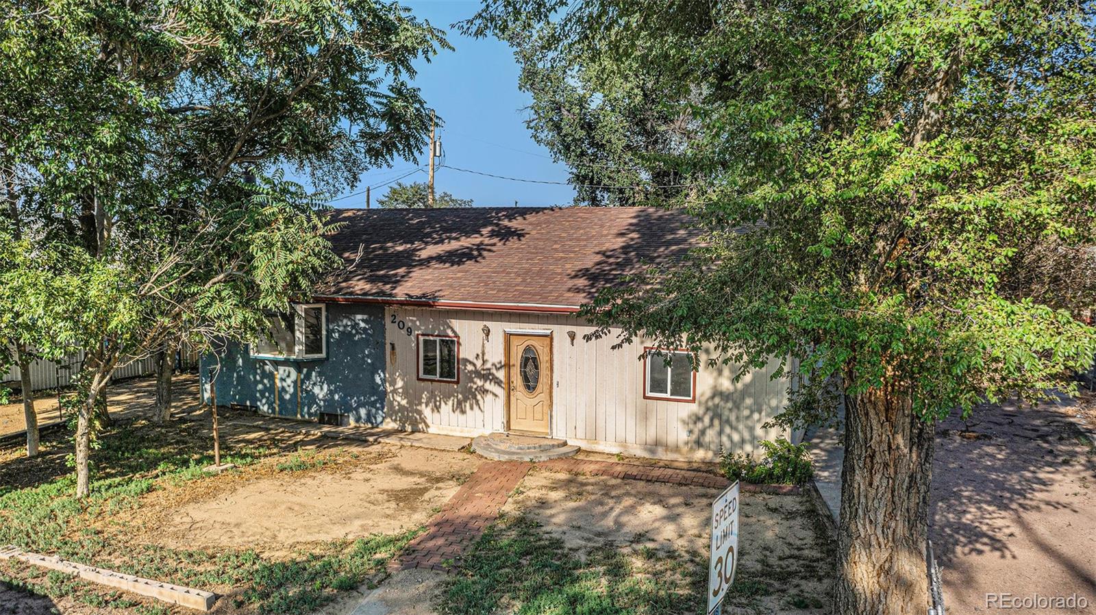 209 James Street, Avondale, CO 81022, 3 Bedrooms Bedrooms, ,1 BathroomBathrooms,Residential,For Sale,James,REC3229599