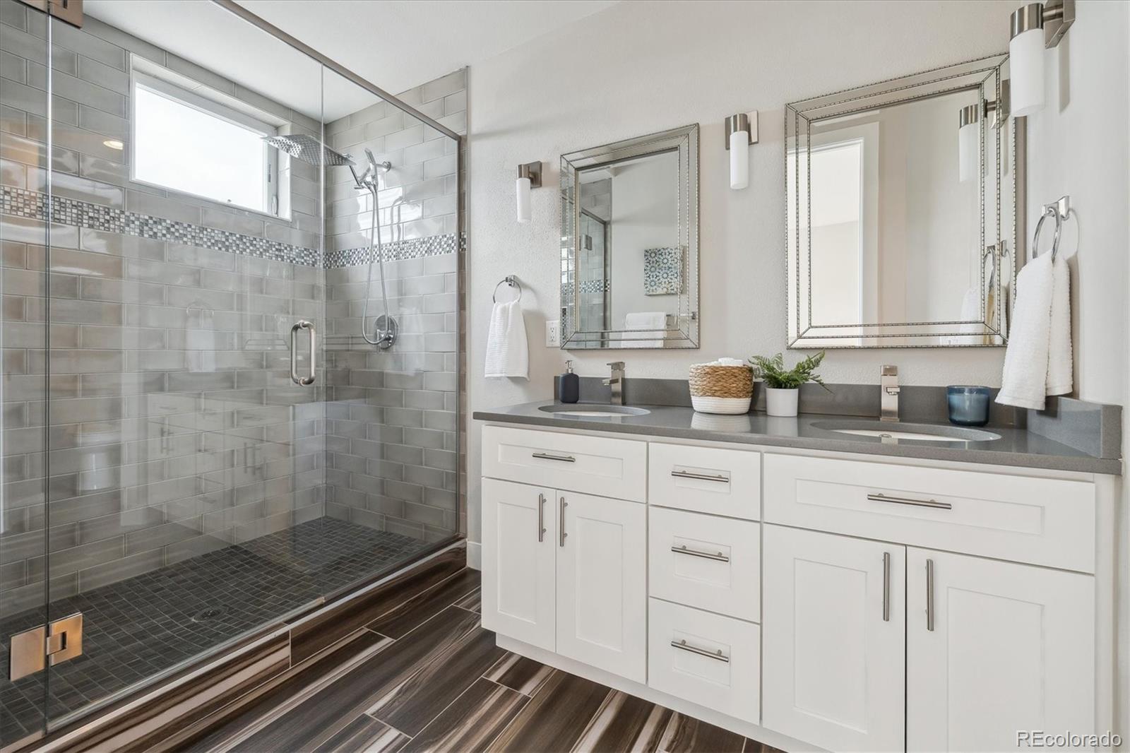 3354 18th Avenue, Denver, CO 80204, 3 Bedrooms Bedrooms, ,4 BathroomsBathrooms,Residential,For Sale,18th,REC6886120