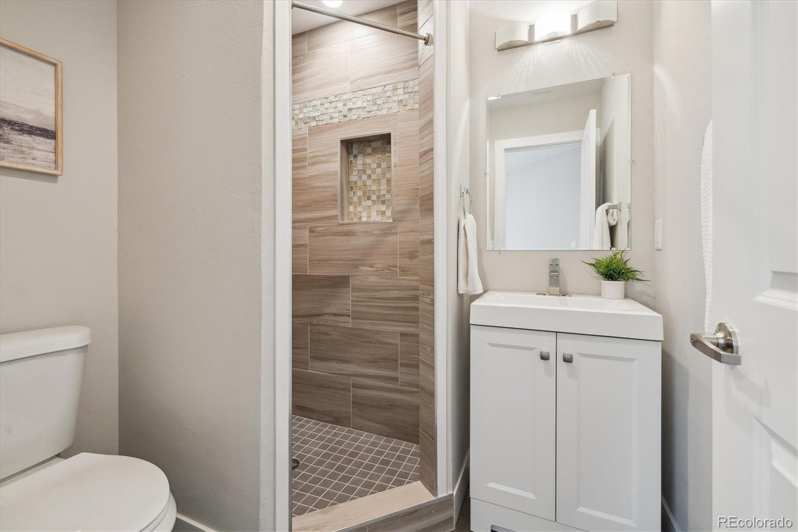 3354 18th Avenue, Denver, CO 80204, 3 Bedrooms Bedrooms, ,4 BathroomsBathrooms,Residential,For Sale,18th,REC6886120