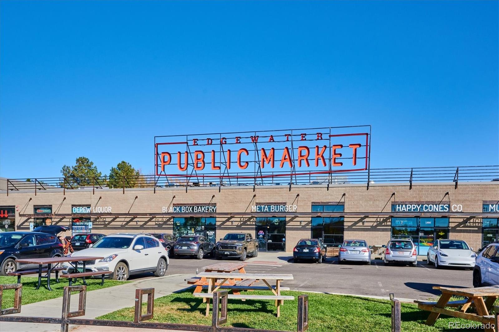 3354 18th Avenue, Denver, CO 80204, 3 Bedrooms Bedrooms, ,4 BathroomsBathrooms,Residential,For Sale,18th,REC6886120