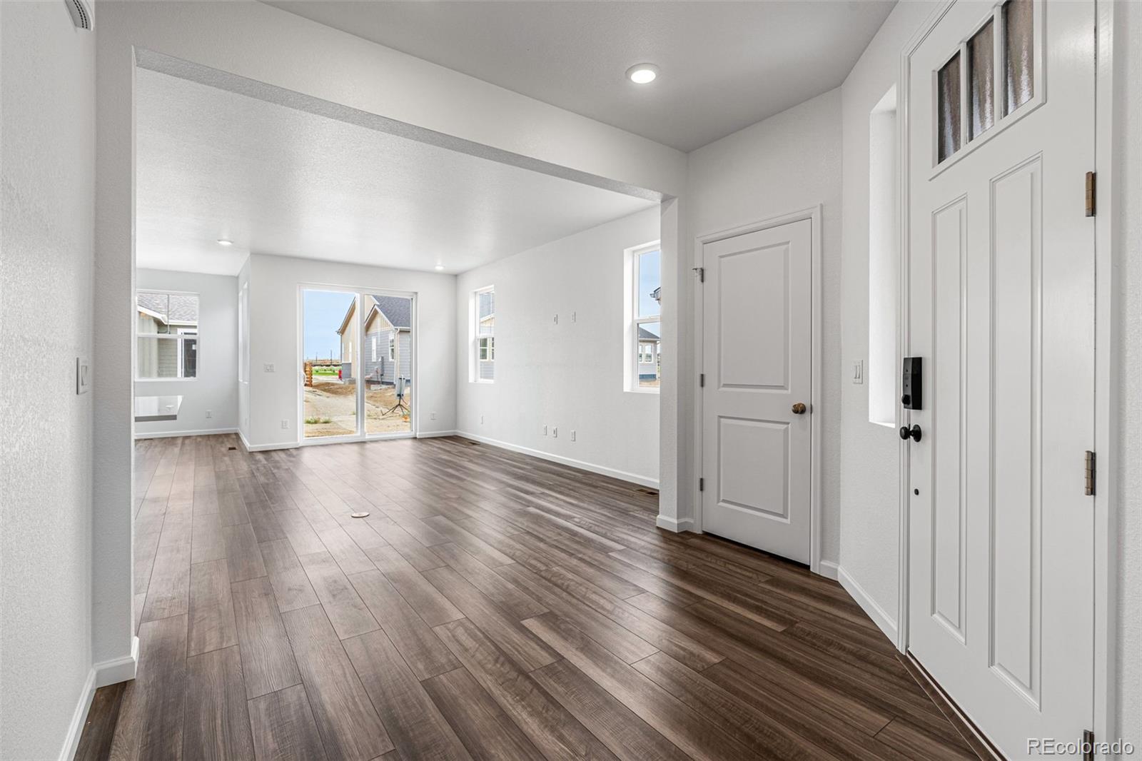 3468 Duquesne Way, Aurora, CO 80019, 2 Bedrooms Bedrooms, ,2 BathroomsBathrooms,Residential,For Sale,Landmark Collection,Duquesne,REC8601689