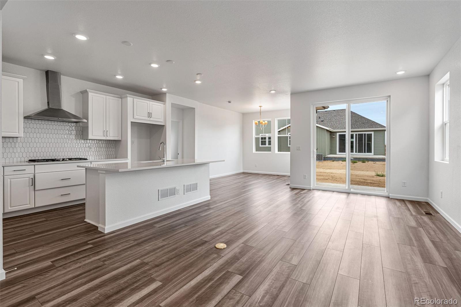 3468 Duquesne Way, Aurora, CO 80019, 2 Bedrooms Bedrooms, ,2 BathroomsBathrooms,Residential,For Sale,Landmark Collection,Duquesne,REC8601689