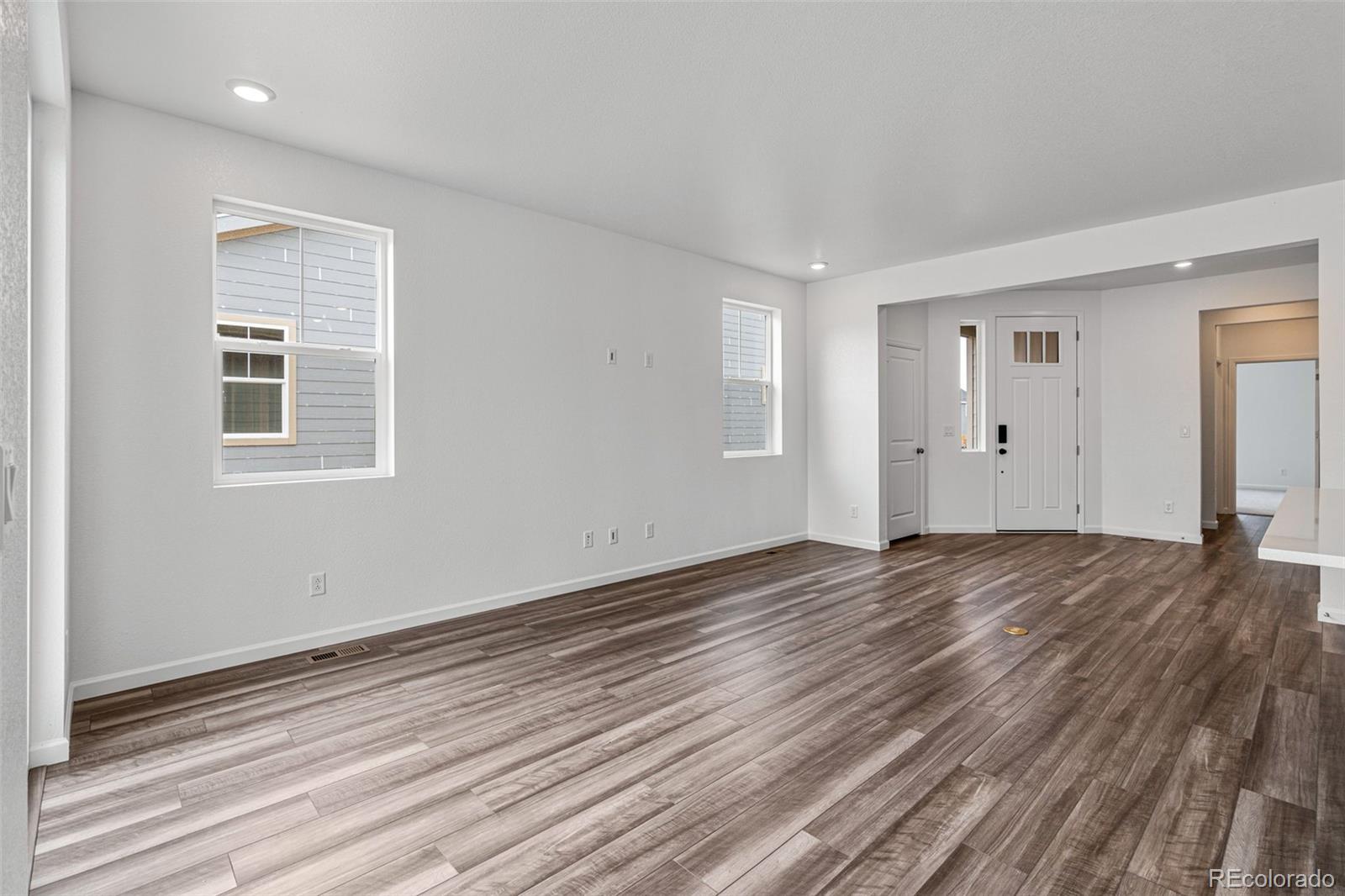 3468 Duquesne Way, Aurora, CO 80019, 2 Bedrooms Bedrooms, ,2 BathroomsBathrooms,Residential,For Sale,Landmark Collection,Duquesne,REC8601689