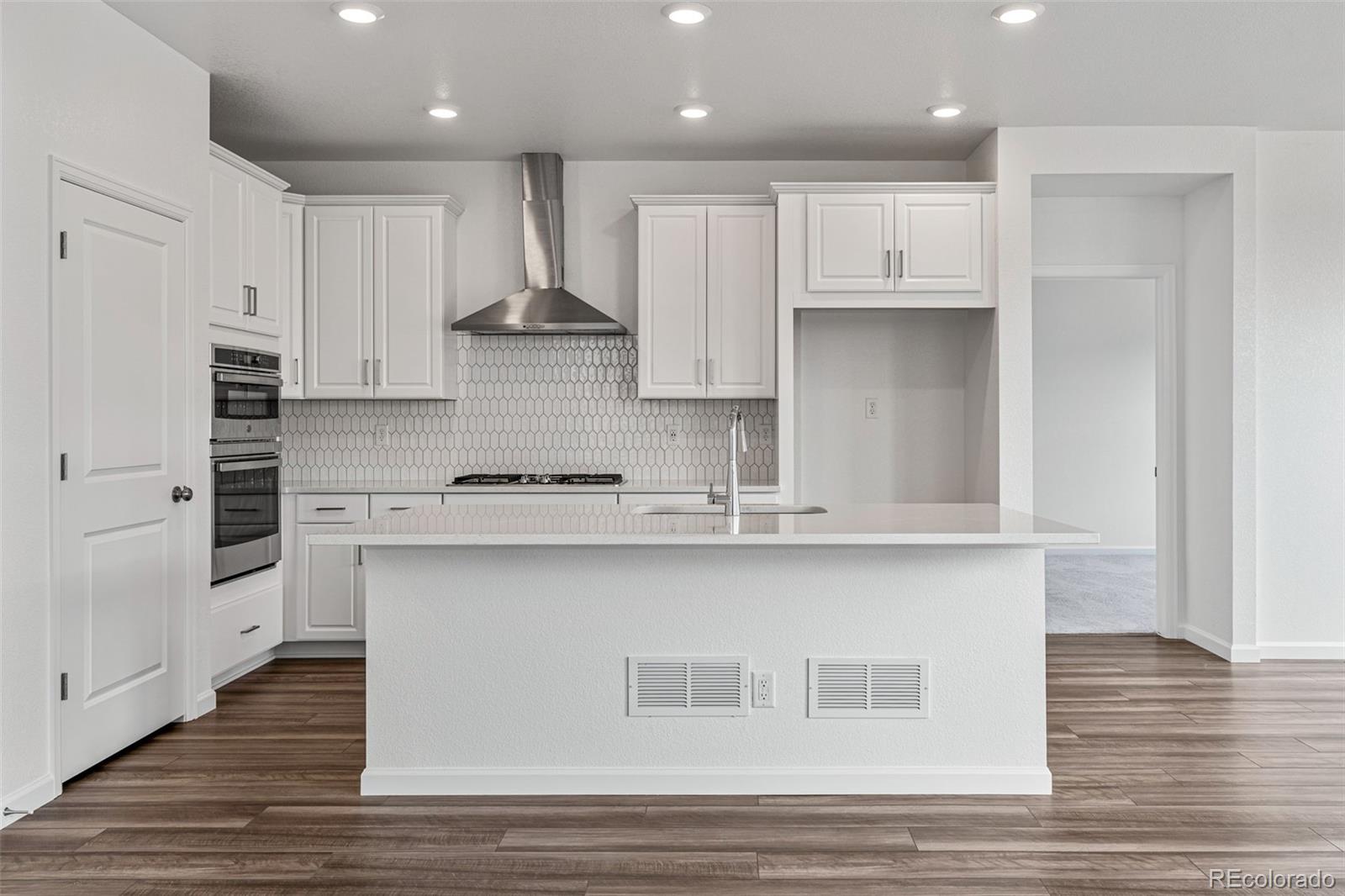 3468 Duquesne Way, Aurora, CO 80019, 2 Bedrooms Bedrooms, ,2 BathroomsBathrooms,Residential,For Sale,Landmark Collection,Duquesne,REC8601689