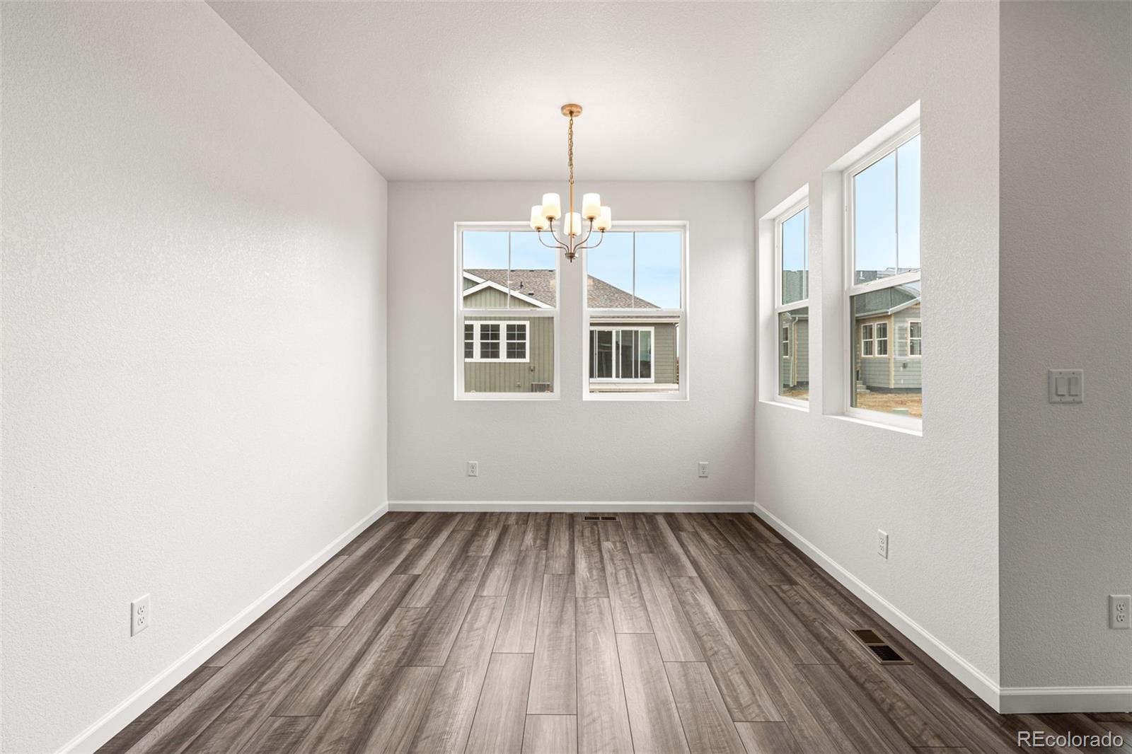 3468 Duquesne Way, Aurora, CO 80019, 2 Bedrooms Bedrooms, ,2 BathroomsBathrooms,Residential,For Sale,Landmark Collection,Duquesne,REC8601689