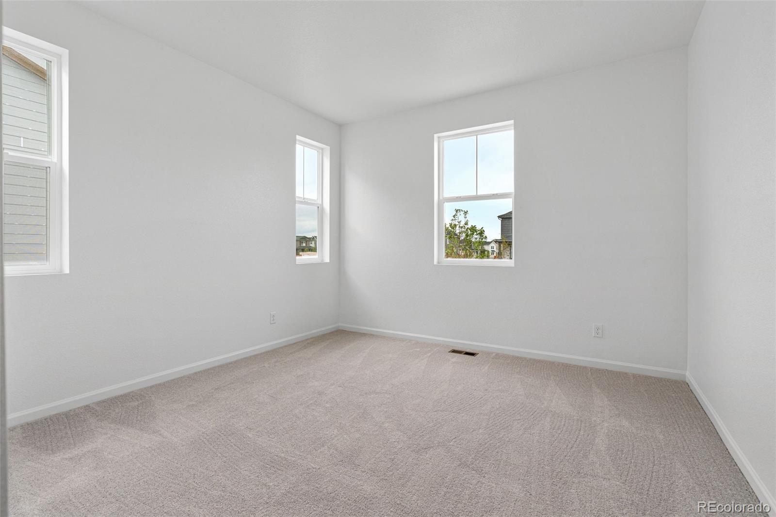 3468 Duquesne Way, Aurora, CO 80019, 2 Bedrooms Bedrooms, ,2 BathroomsBathrooms,Residential,For Sale,Landmark Collection,Duquesne,REC8601689