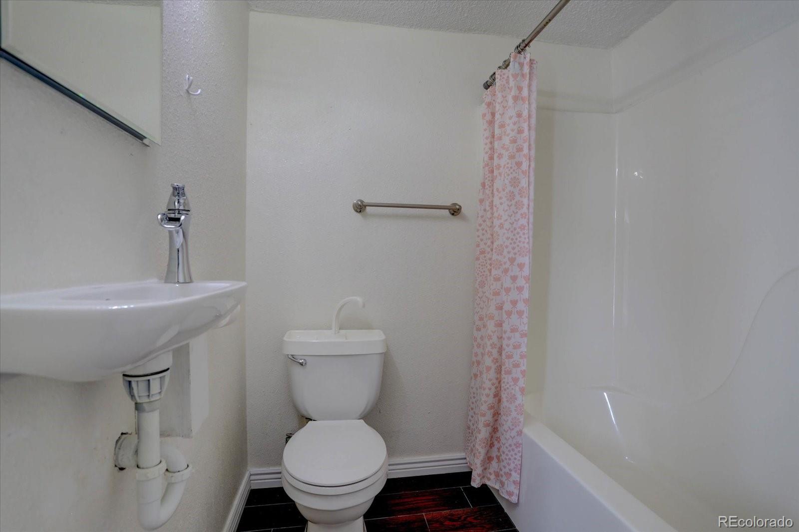 939 Knox Court, Denver, CO 80204, 4 Bedrooms Bedrooms, ,2 BathroomsBathrooms,Residential,For Sale,Knox,REC6703434