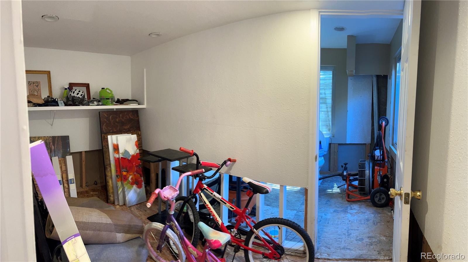 18306 E Wesley Place, Aurora, CO 80013, 5 Bedrooms Bedrooms, ,4 BathroomsBathrooms,Residential,For Sale,Wesley,REC3857947