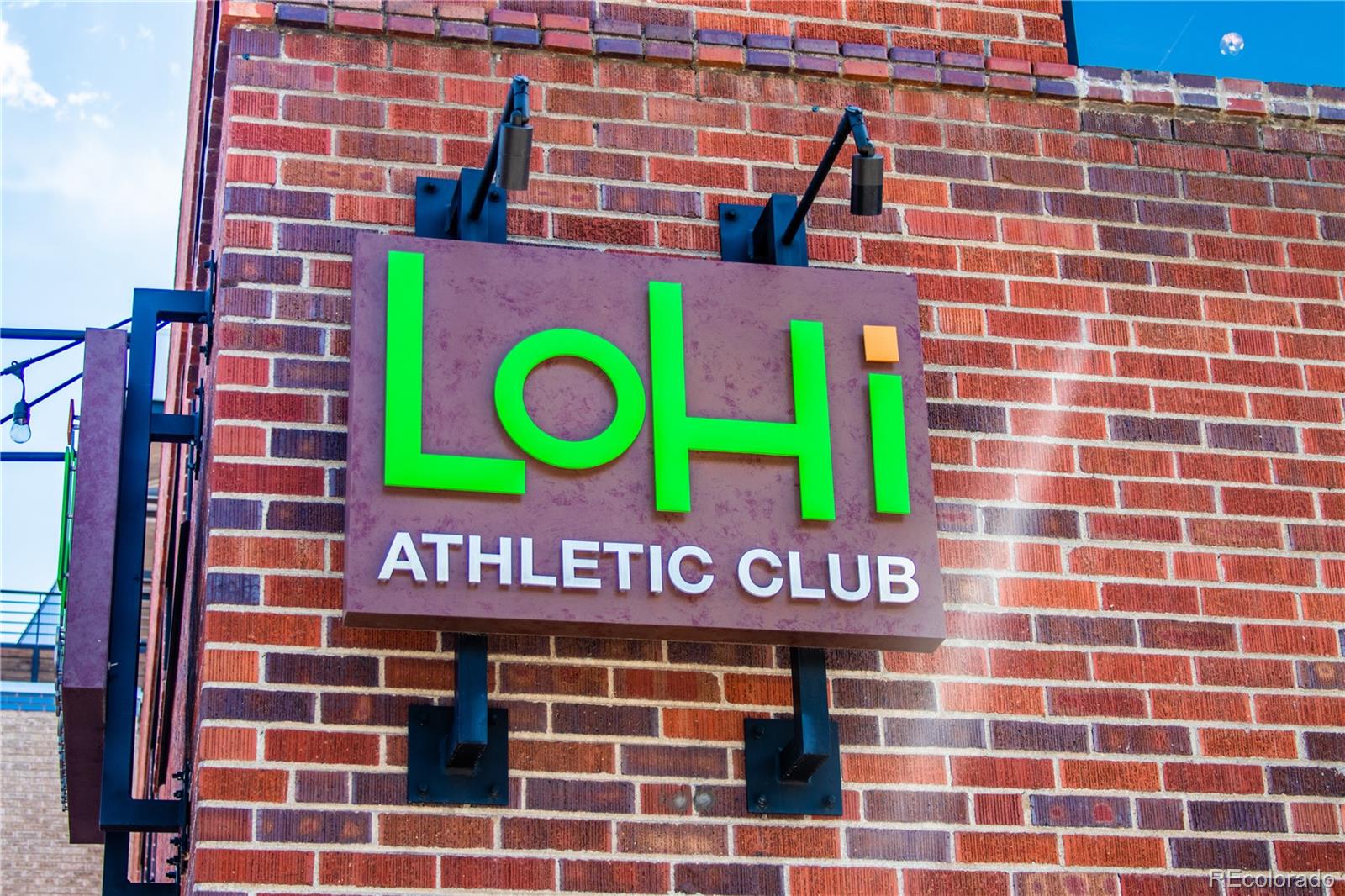 Restricted Address, 1 Bedroom Bedrooms, ,1 BathroomBathrooms,Residential,For Sale,39th,REC6496446