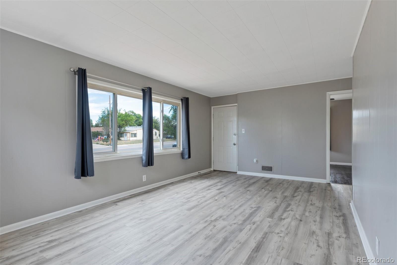 11612 Del Mar Parkway, Aurora, CO 80010, 3 Bedrooms Bedrooms, ,1 BathroomBathrooms,Residential,For Sale,Del Mar,REC2023727