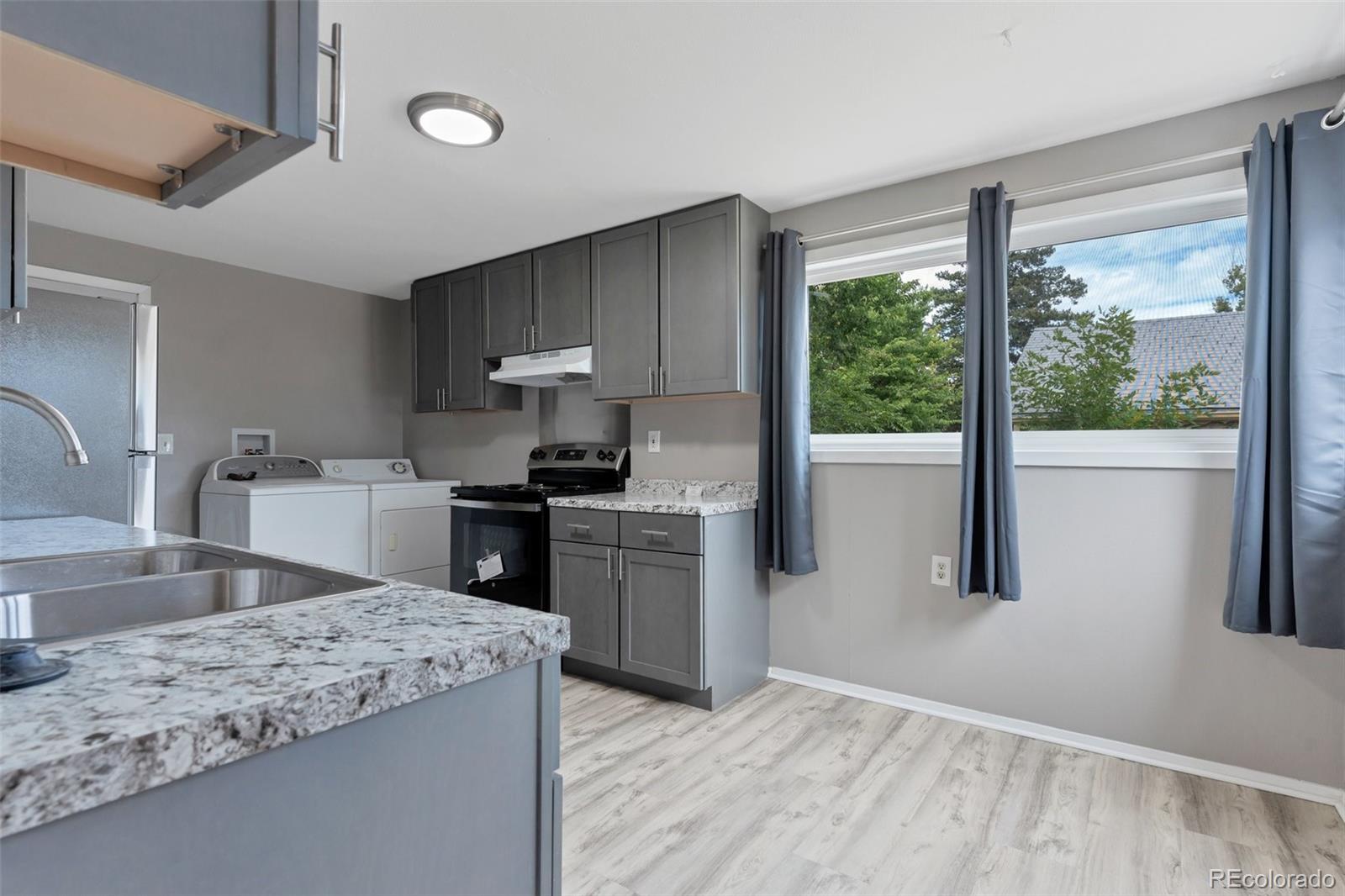 11612 Del Mar Parkway, Aurora, CO 80010, 3 Bedrooms Bedrooms, ,1 BathroomBathrooms,Residential,For Sale,Del Mar,REC2023727