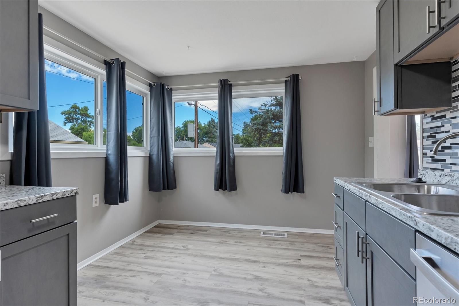 11612 Del Mar Parkway, Aurora, CO 80010, 3 Bedrooms Bedrooms, ,1 BathroomBathrooms,Residential,For Sale,Del Mar,REC2023727