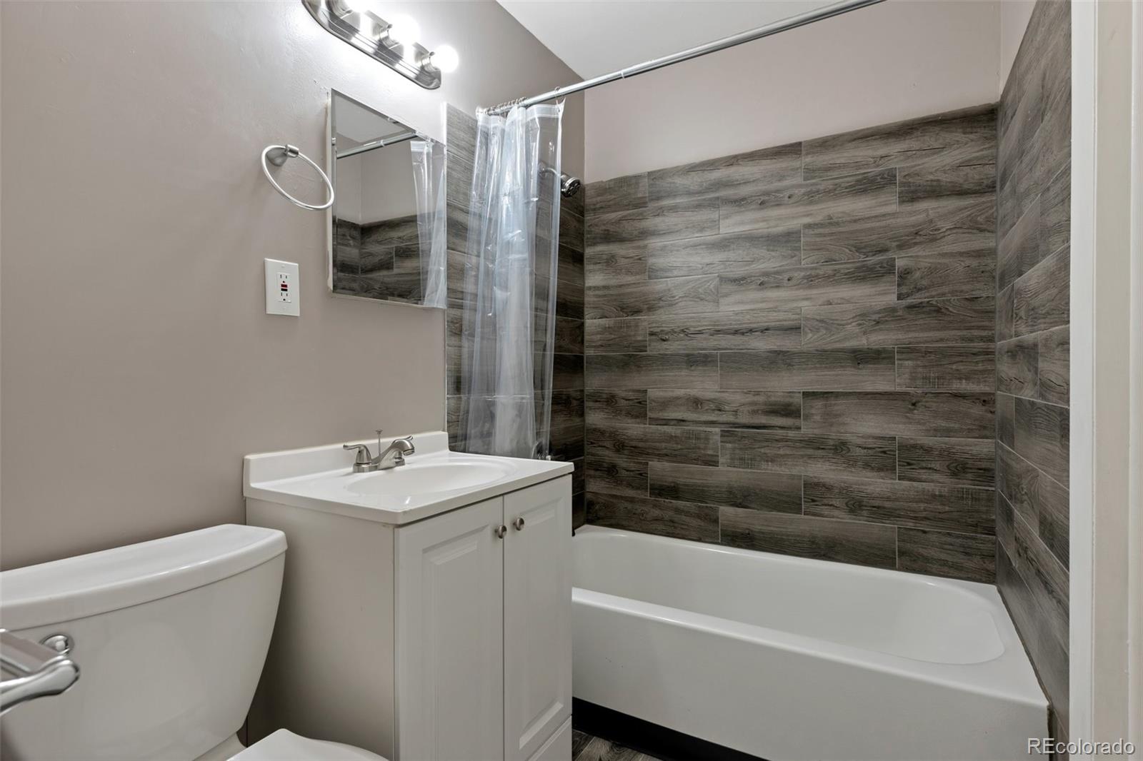 11612 Del Mar Parkway, Aurora, CO 80010, 3 Bedrooms Bedrooms, ,1 BathroomBathrooms,Residential,For Sale,Del Mar,REC2023727