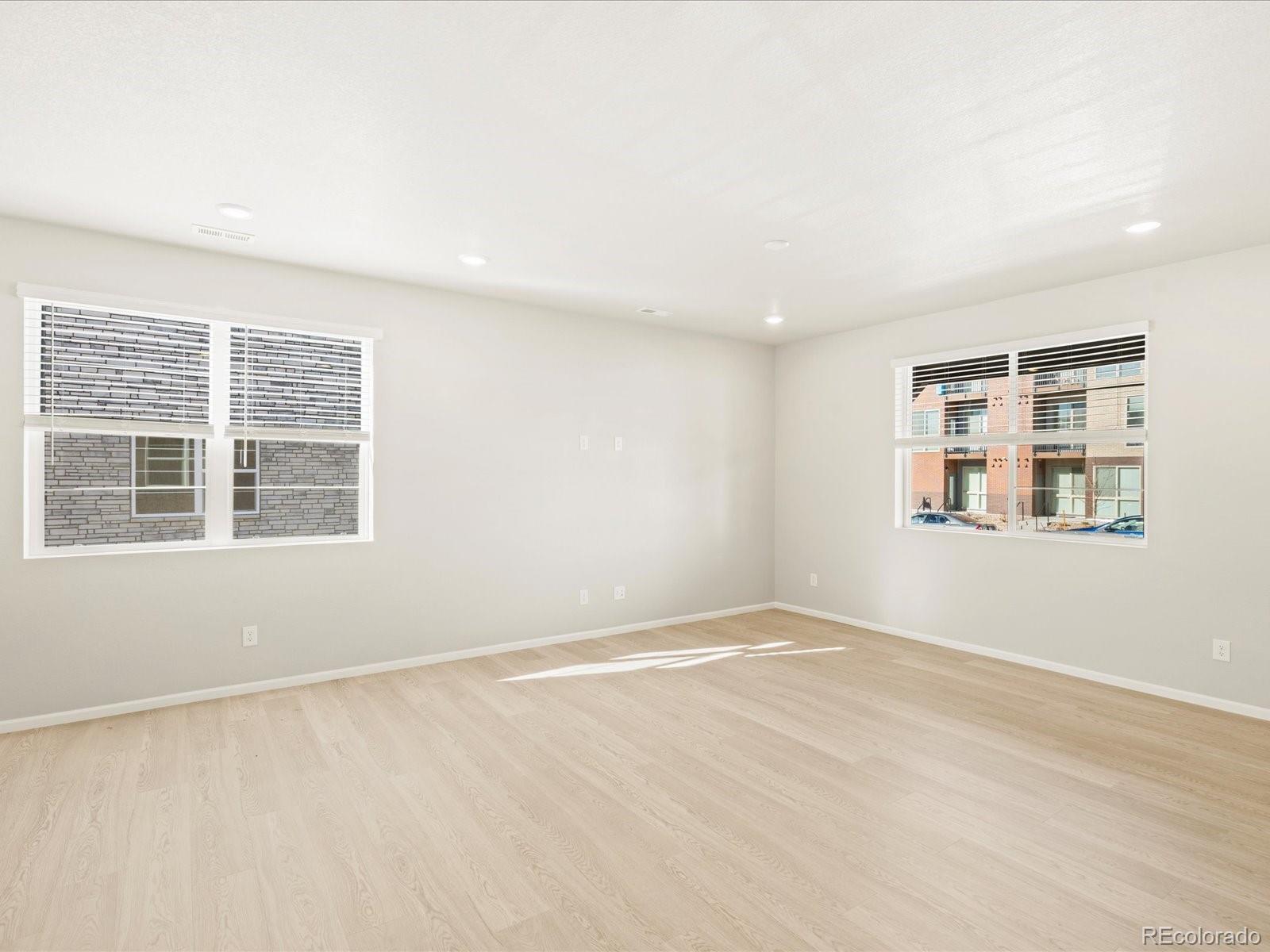 20982 66th Avenue, Aurora, CO 80019, 3 Bedrooms Bedrooms, ,3 BathroomsBathrooms,Residential,For Sale,66th,REC5818775