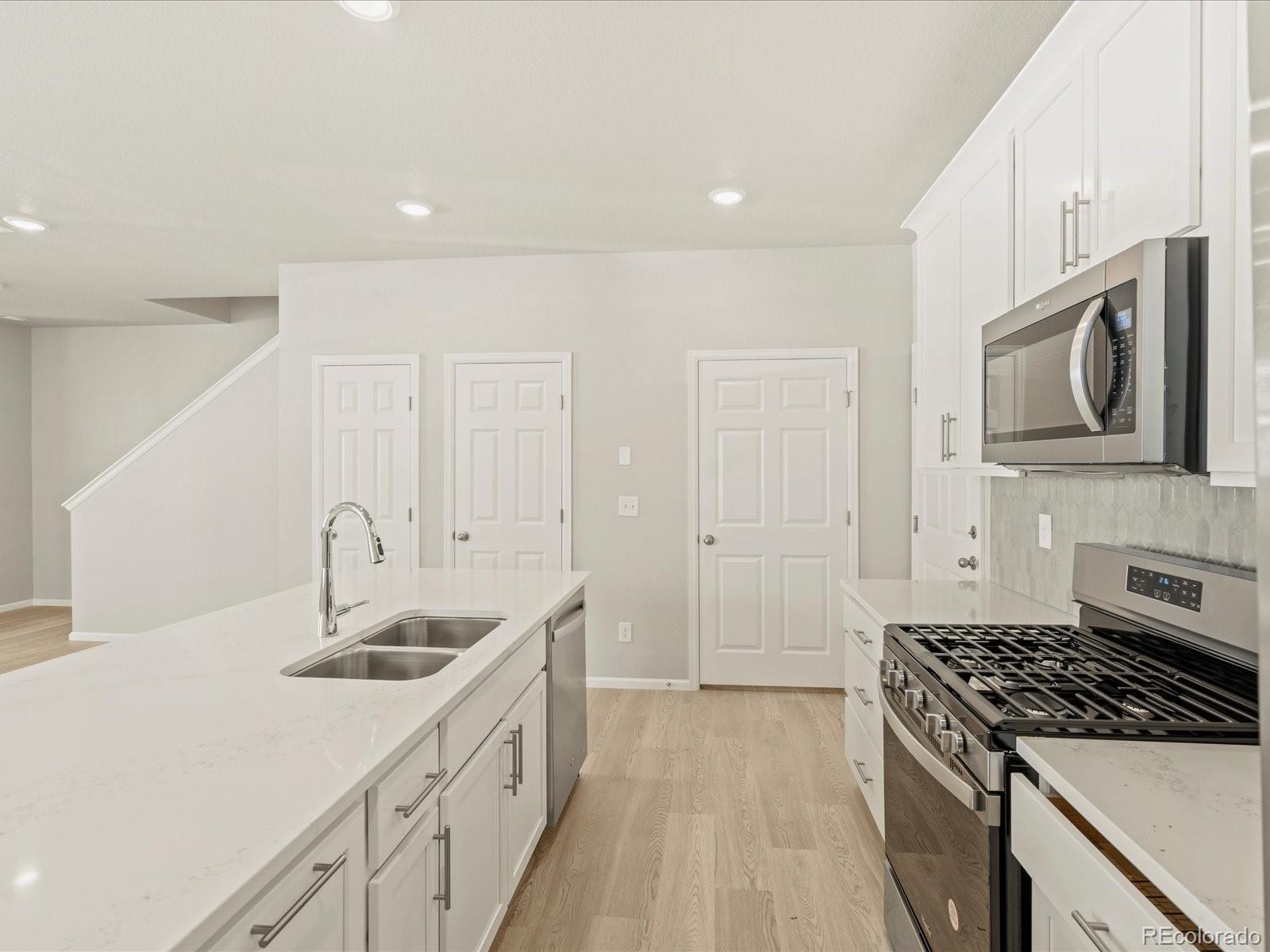 20982 66th Avenue, Aurora, CO 80019, 3 Bedrooms Bedrooms, ,3 BathroomsBathrooms,Residential,For Sale,66th,REC5818775