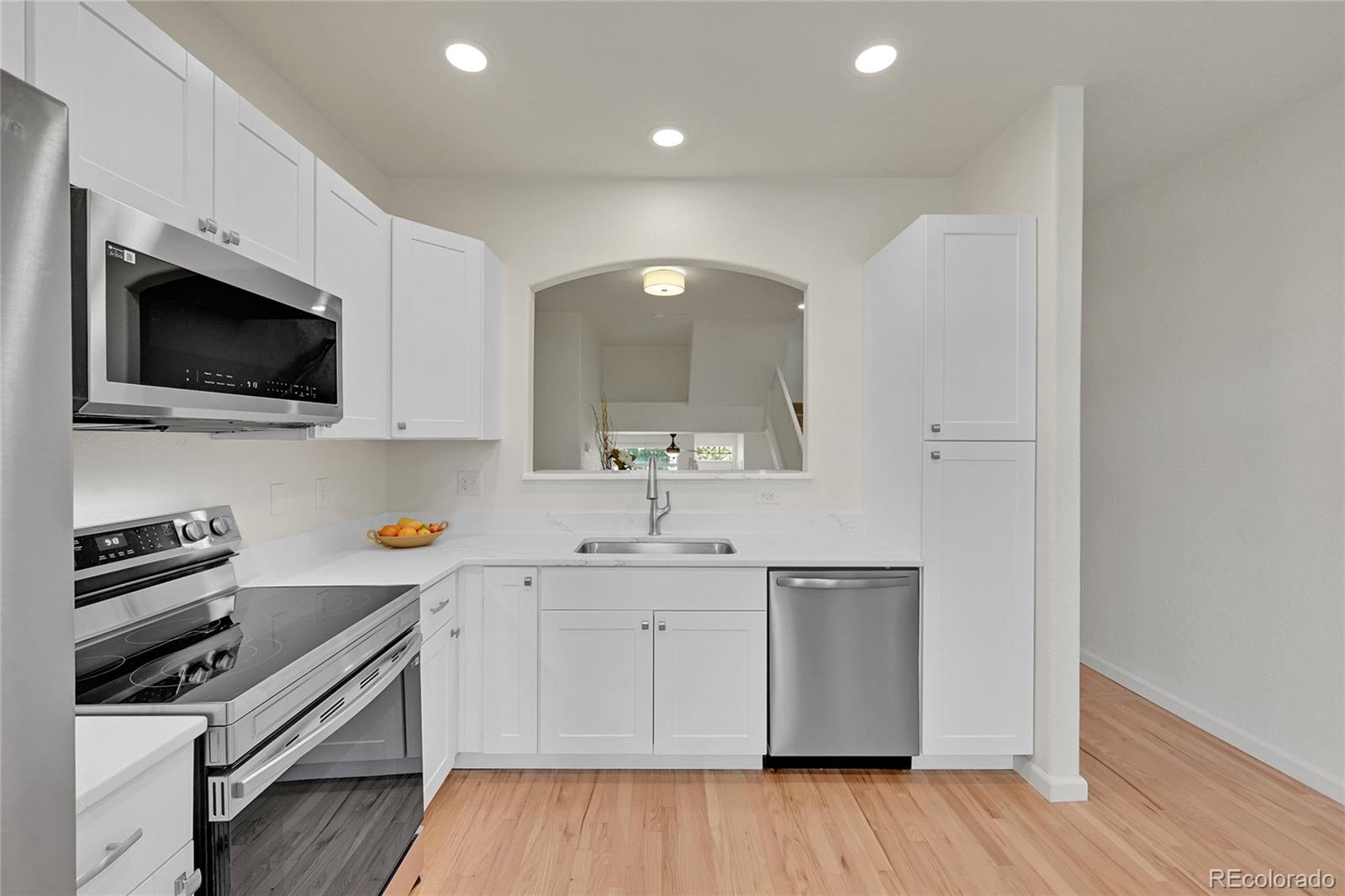 9760 Florida Place, Aurora, CO 80247, 3 Bedrooms Bedrooms, ,3 BathroomsBathrooms,Residential,For Sale,Florida,REC8663830