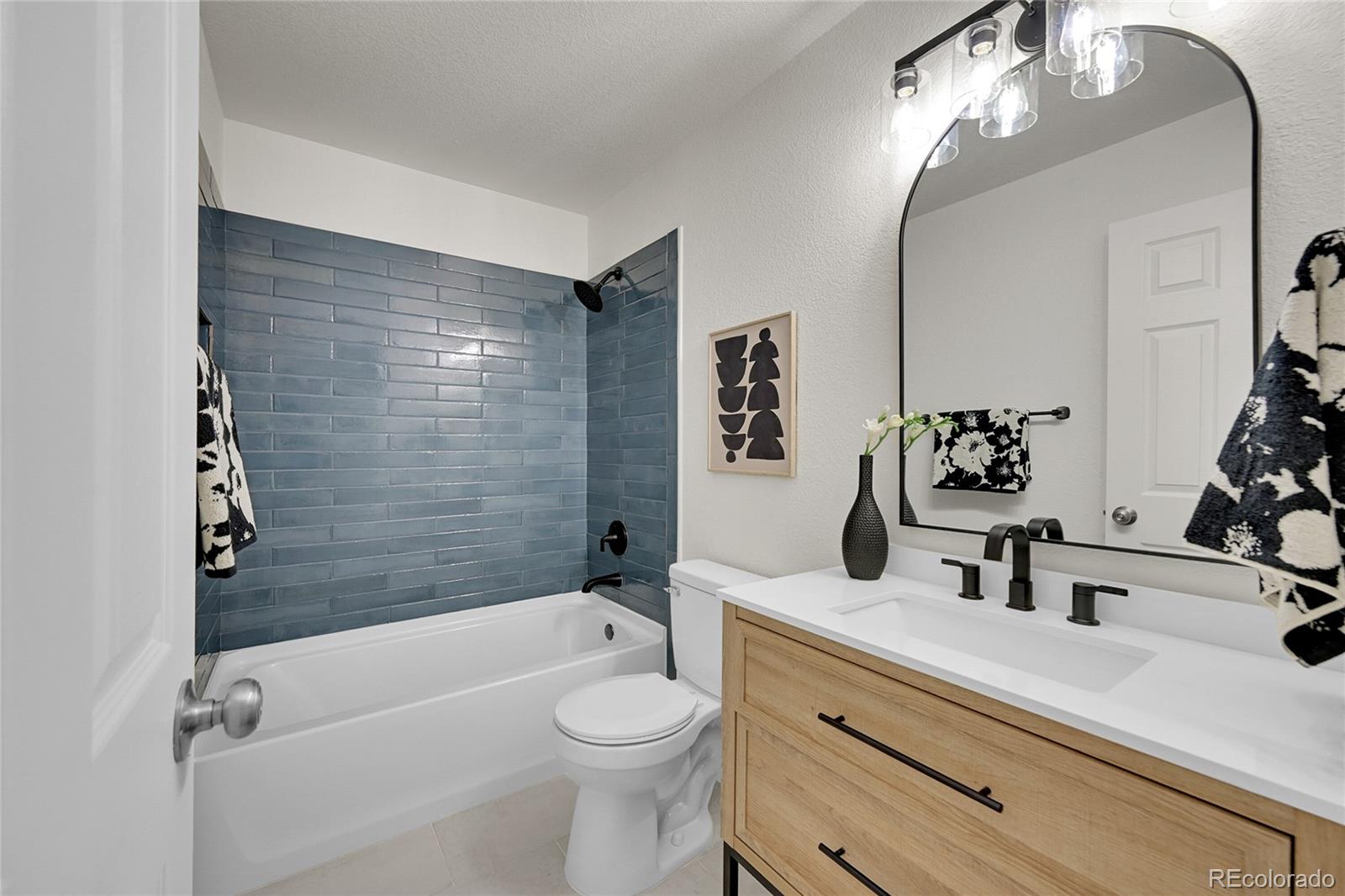 9760 Florida Place, Aurora, CO 80247, 3 Bedrooms Bedrooms, ,3 BathroomsBathrooms,Residential,For Sale,Florida,REC8663830