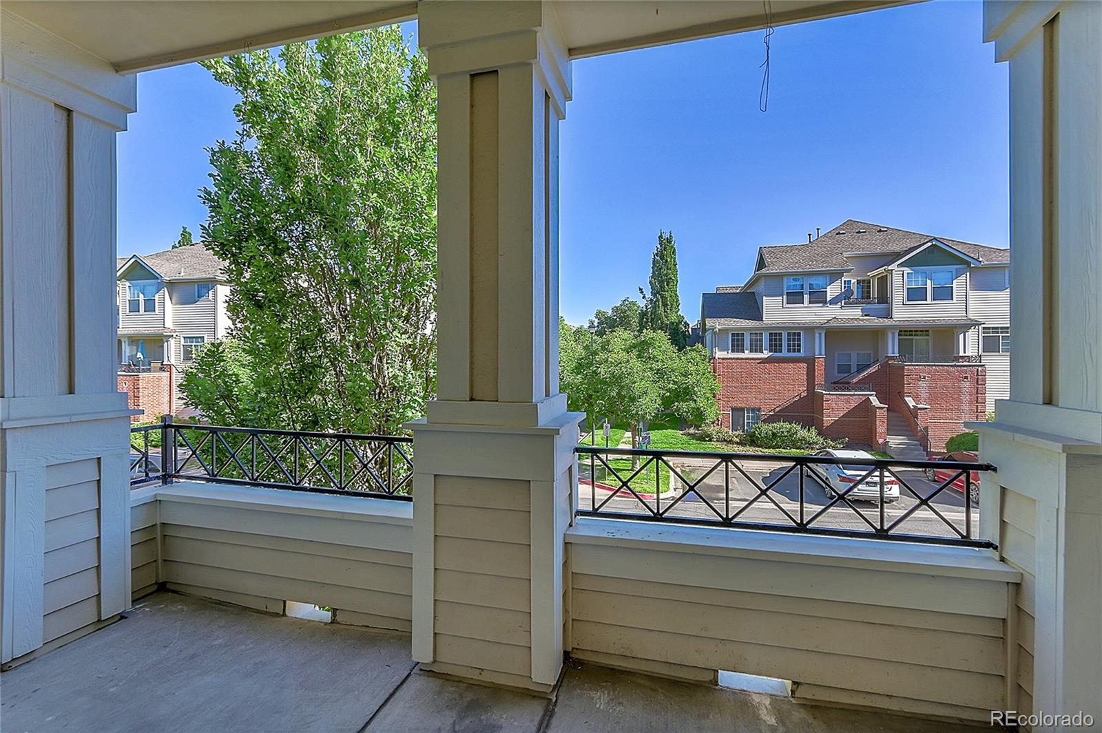 9760 Florida Place, Aurora, CO 80247, 3 Bedrooms Bedrooms, ,3 BathroomsBathrooms,Residential,For Sale,Florida,REC8663830