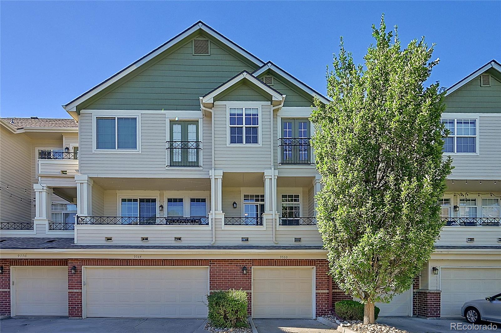 9760 Florida Place, Aurora, CO 80247, 3 Bedrooms Bedrooms, ,3 BathroomsBathrooms,Residential,For Sale,Florida,REC8663830