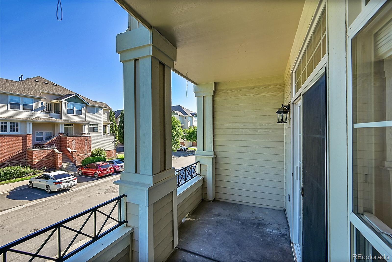 9760 Florida Place, Aurora, CO 80247, 3 Bedrooms Bedrooms, ,3 BathroomsBathrooms,Residential,For Sale,Florida,REC8663830