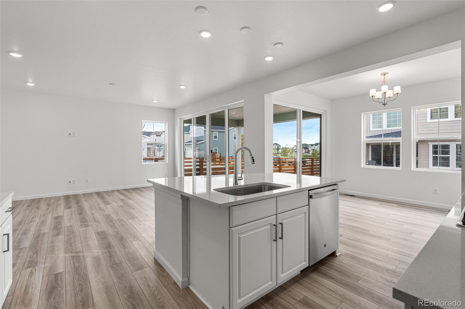 3507 Duquesne Court, Aurora, CO 80019, 5 Bedrooms Bedrooms, ,5 BathroomsBathrooms,Residential,For Sale,Duquesne,REC8210944