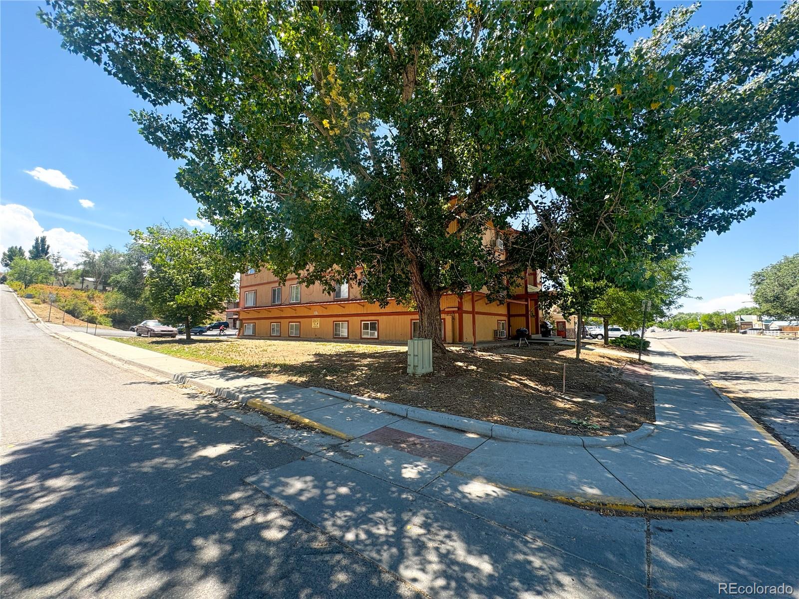 863 Main Street, Rangely, CO 81648, ,Commercial,For Sale,Main,REC8400967