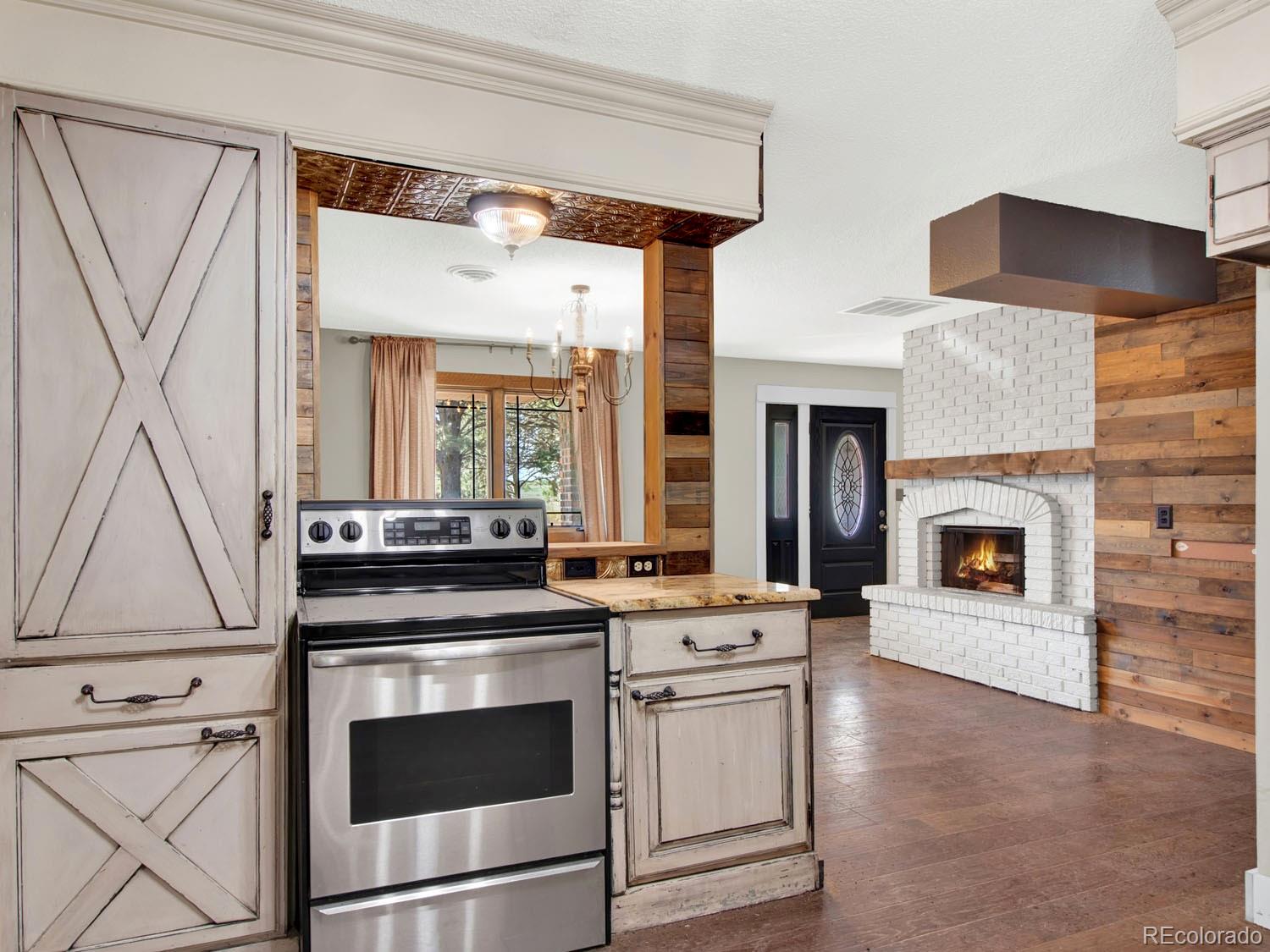 45511 County Road, Burlington, CO 80807, 5 Bedrooms Bedrooms, ,4 BathroomsBathrooms,Residential,For Sale,County,REC2539010