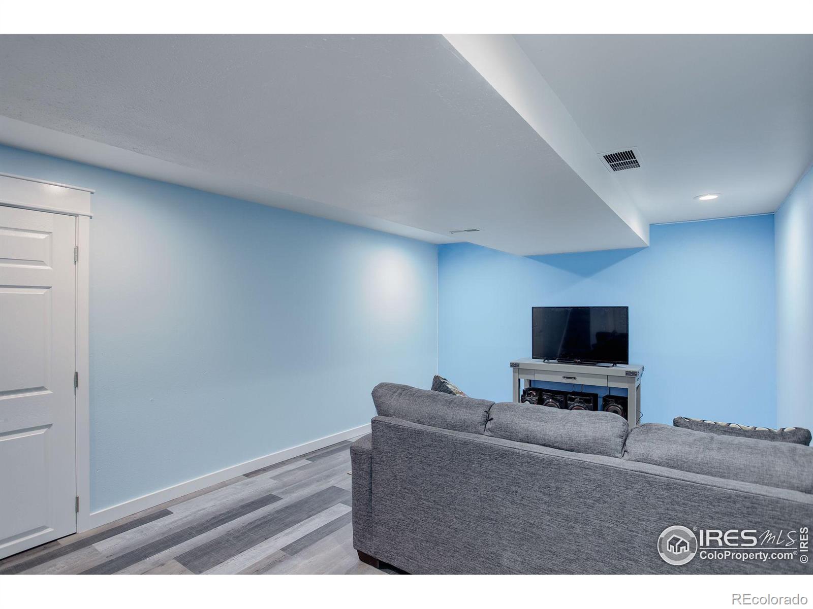 109 Fossil Court, Fort Collins, CO 80525, 3 Bedrooms Bedrooms, ,2 BathroomsBathrooms,Residential,For Sale,Fossil,RECIR1017414