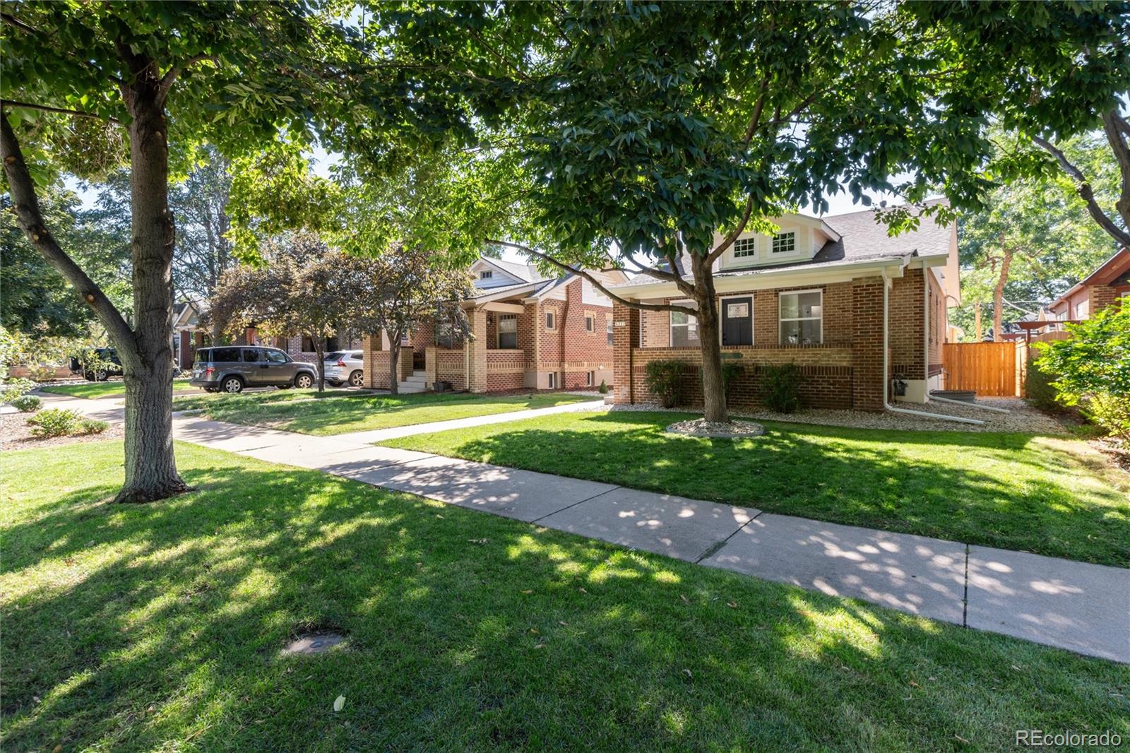 2555 Holly Street, Denver, CO 80207, 3 Bedrooms Bedrooms, ,3 BathroomsBathrooms,Residential,For Sale,Holly,REC8339353